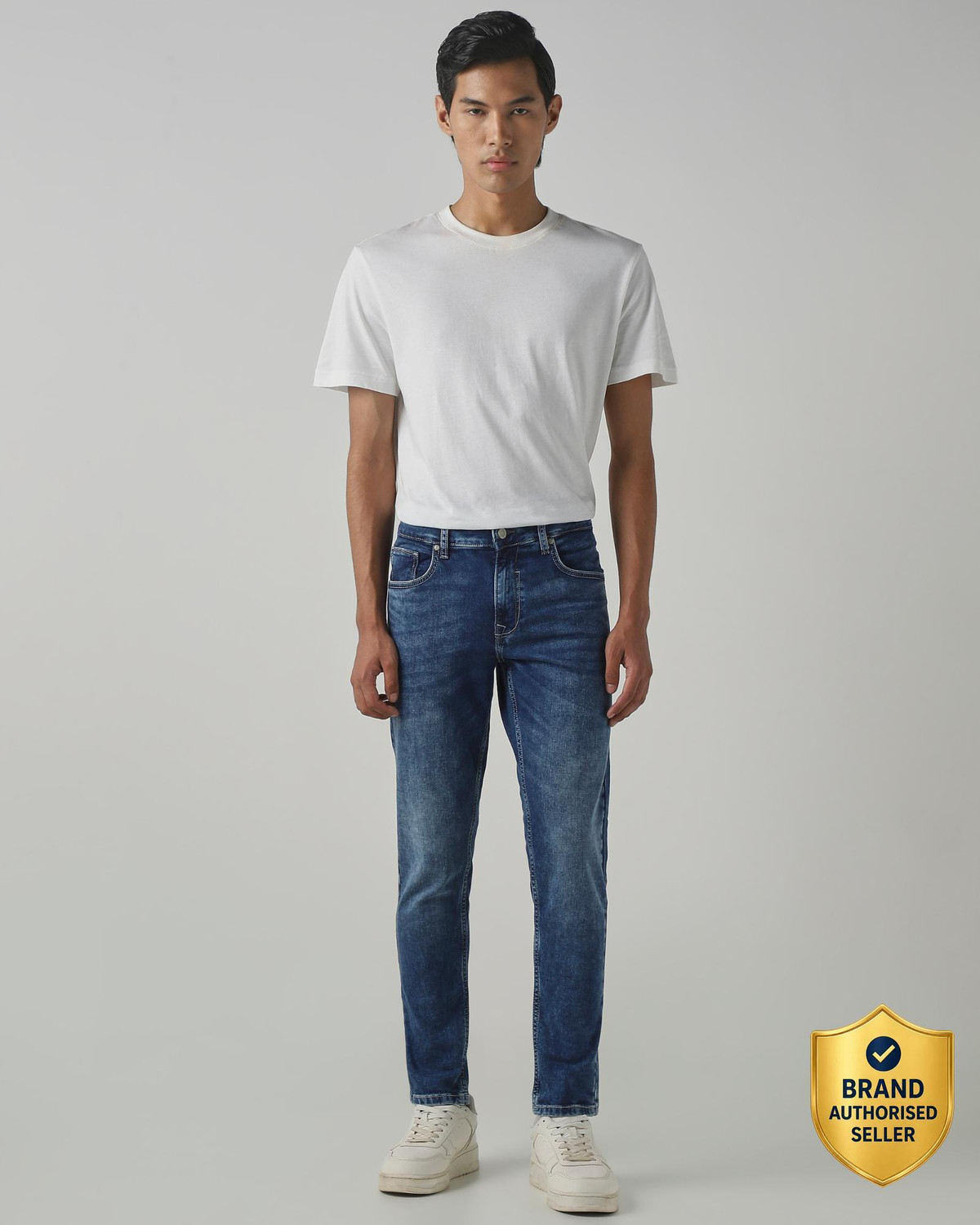 Image of JACK & JONES Men Slim Mid Rise Black Jeans