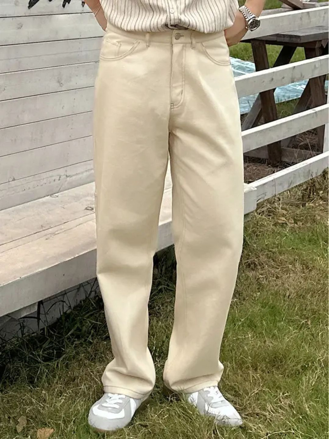 Image of Dkait Men Loose Fit Mid Rise Beige Jeans