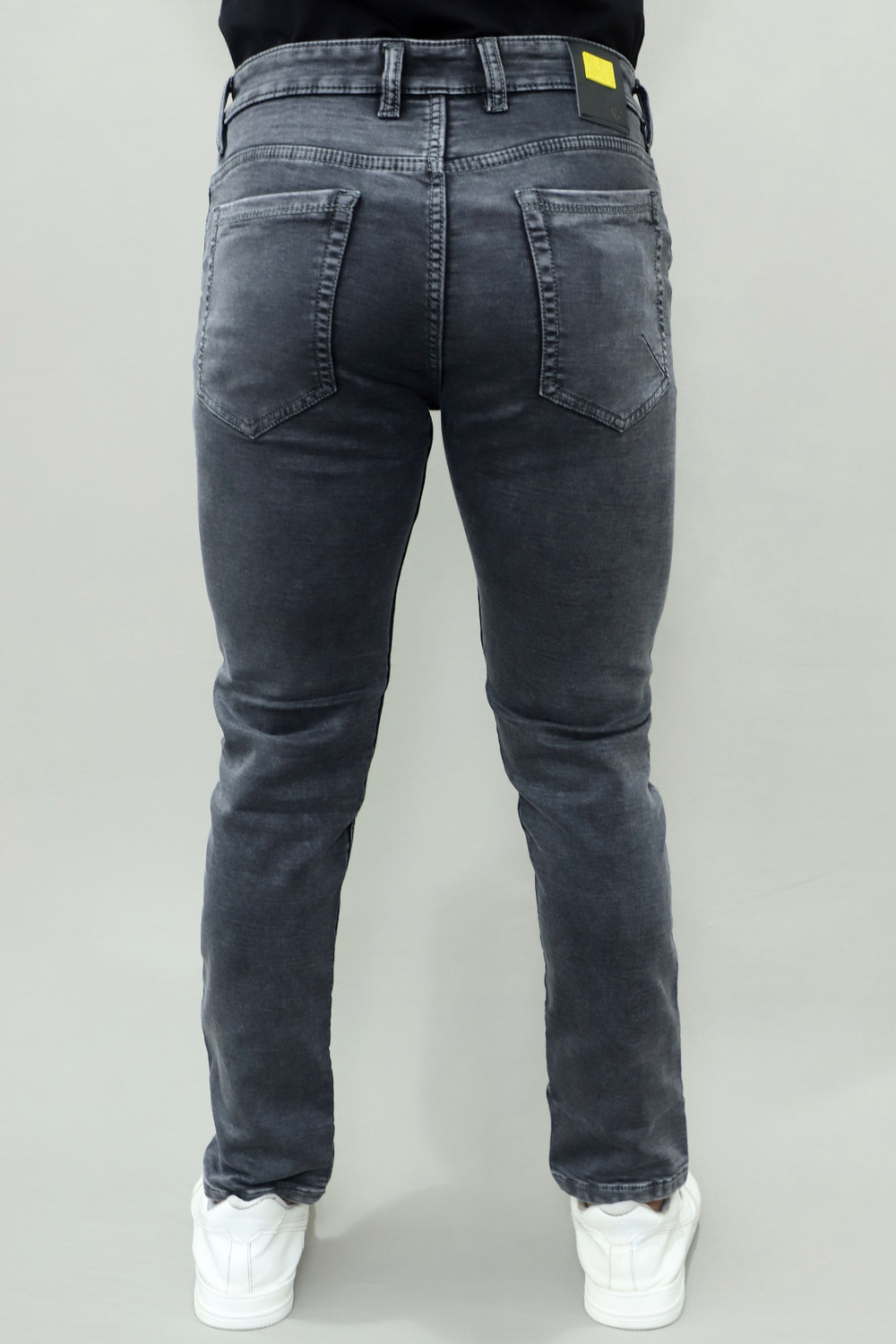 Image of Wstan Men Regular Mid Rise Dark Grey Jeans