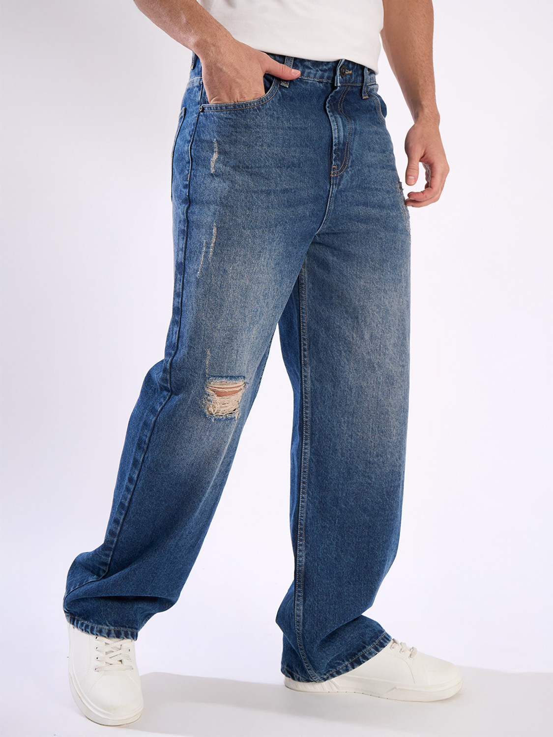 Roadster Men Flared Mid Rise Blue Jeans - Image 1