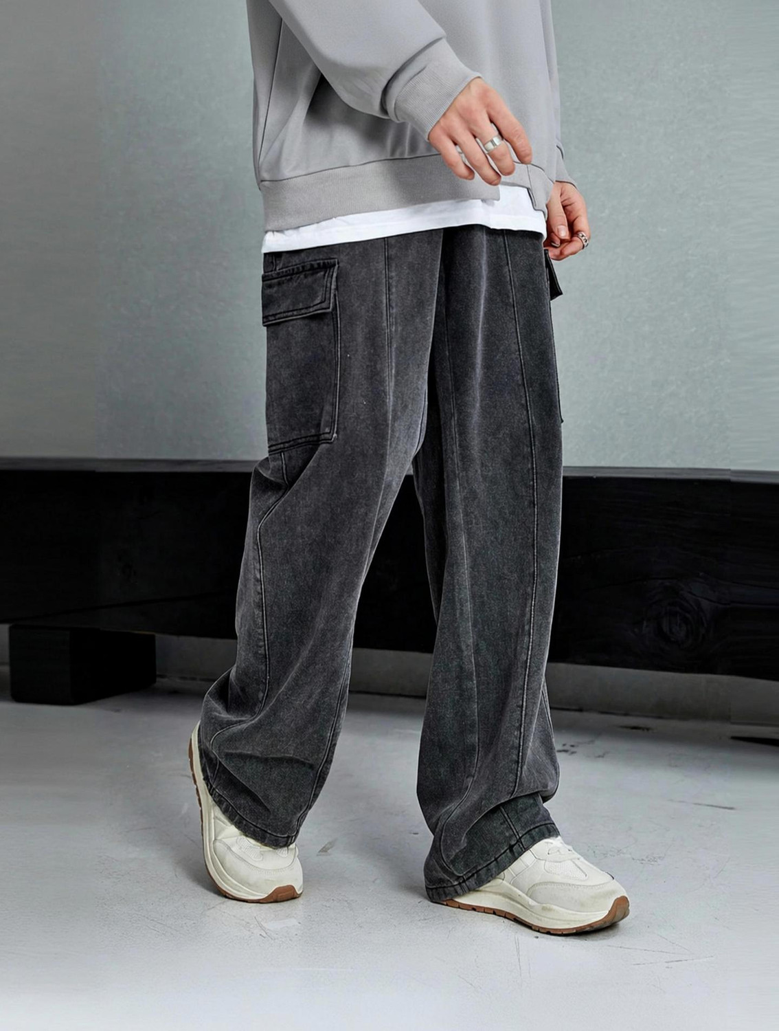 KOTTY Men Loose Fit Low Rise Dark Grey Jeans - Image 1