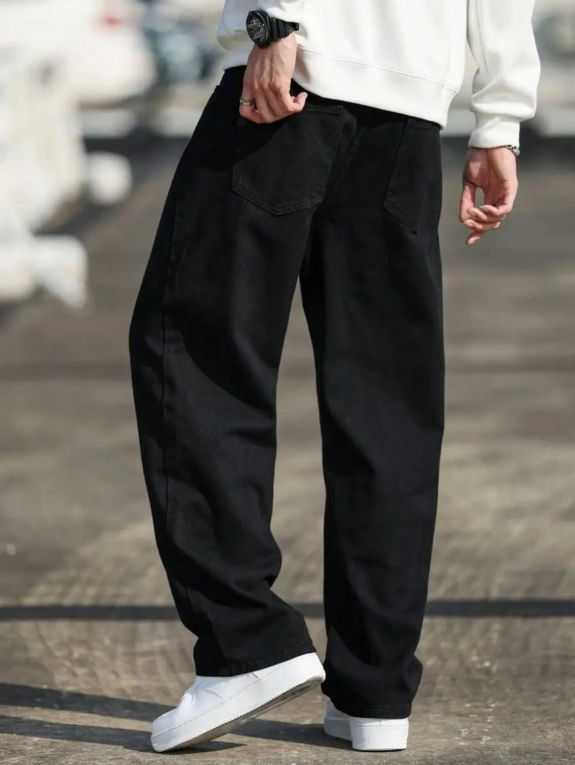 Image of Roadster Men Loose Fit Mid Rise Black Jeans