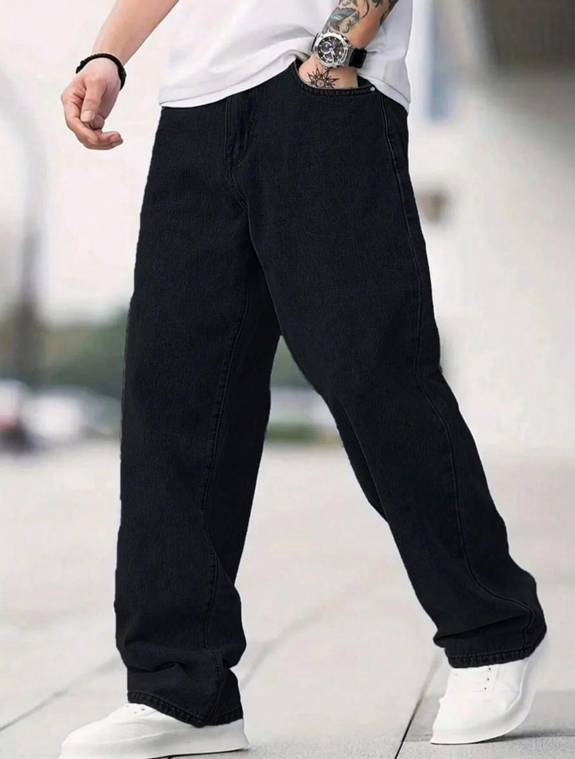 Image of DASHING FIT Men Boyfriend Mid Rise Black Jeans