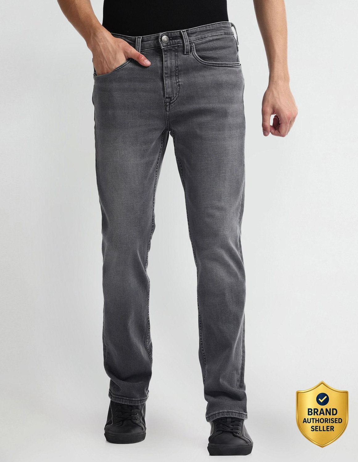 U.S. POLO ASSN. Men Slim Mid Rise Grey Jeans - Image 1