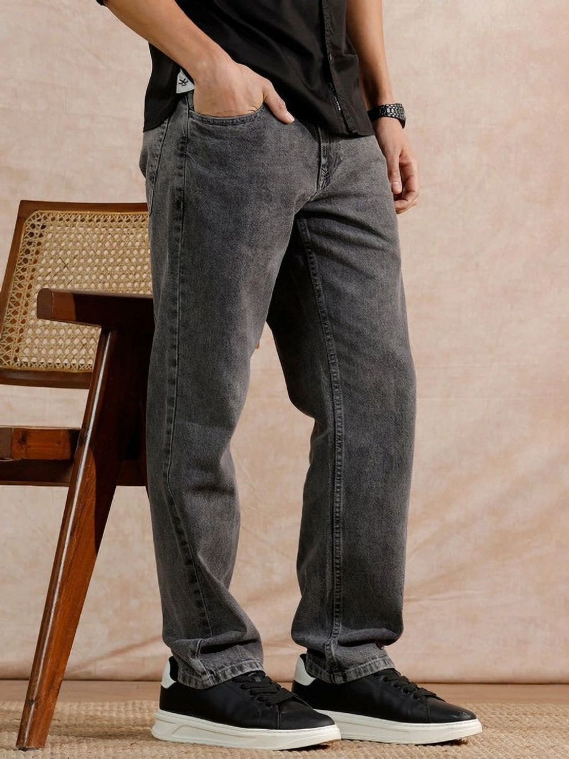 Image of 7 CUTS Men Loose Fit Mid Rise Grey Jeans