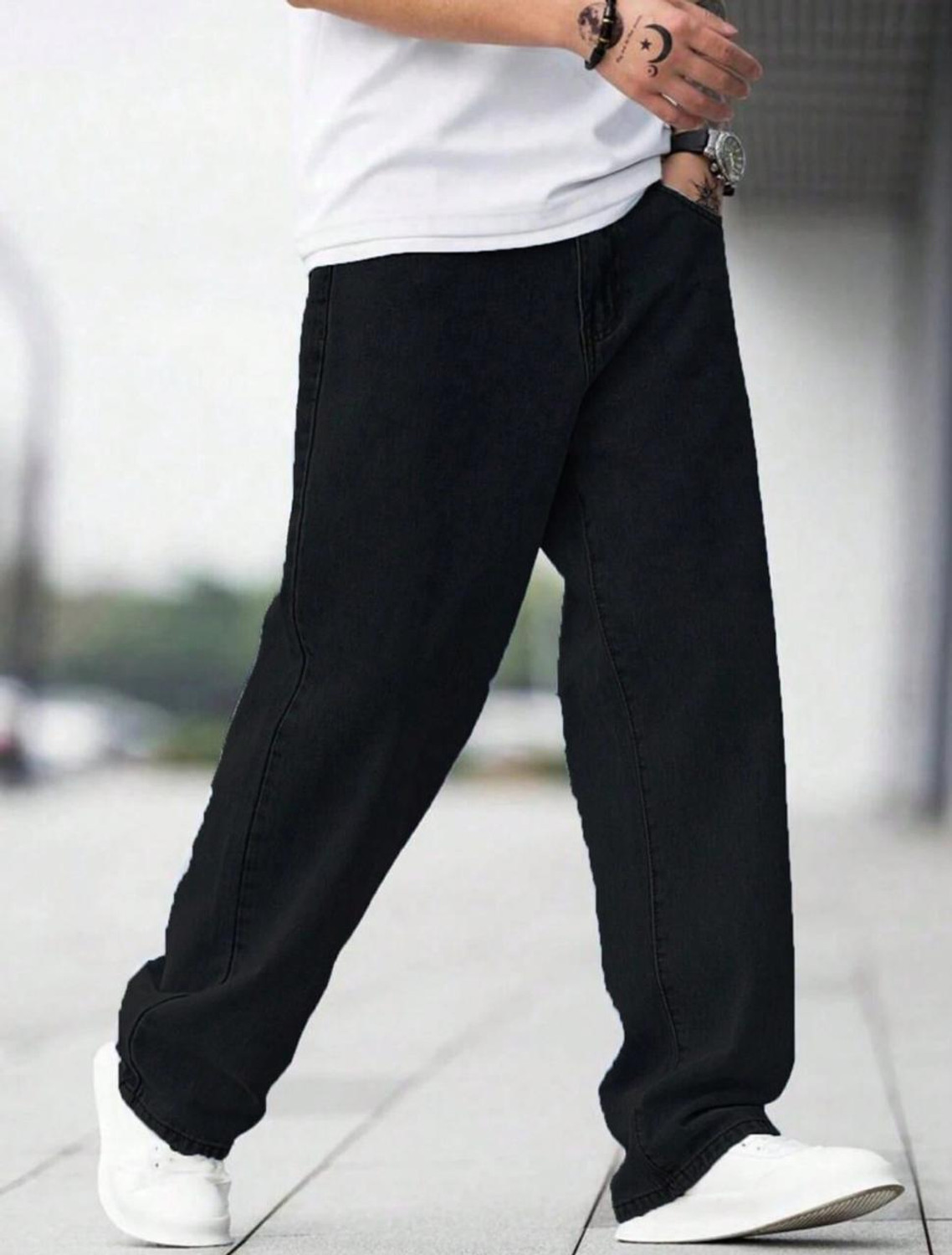 Image of DASHING FIT Men Boyfriend Mid Rise Black Jeans