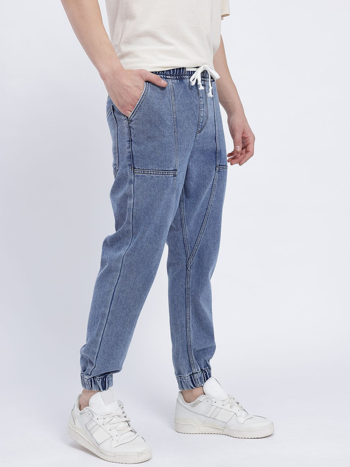 Glitchez Men Relaxed Fit Mid Rise Blue Jeans - Image 1