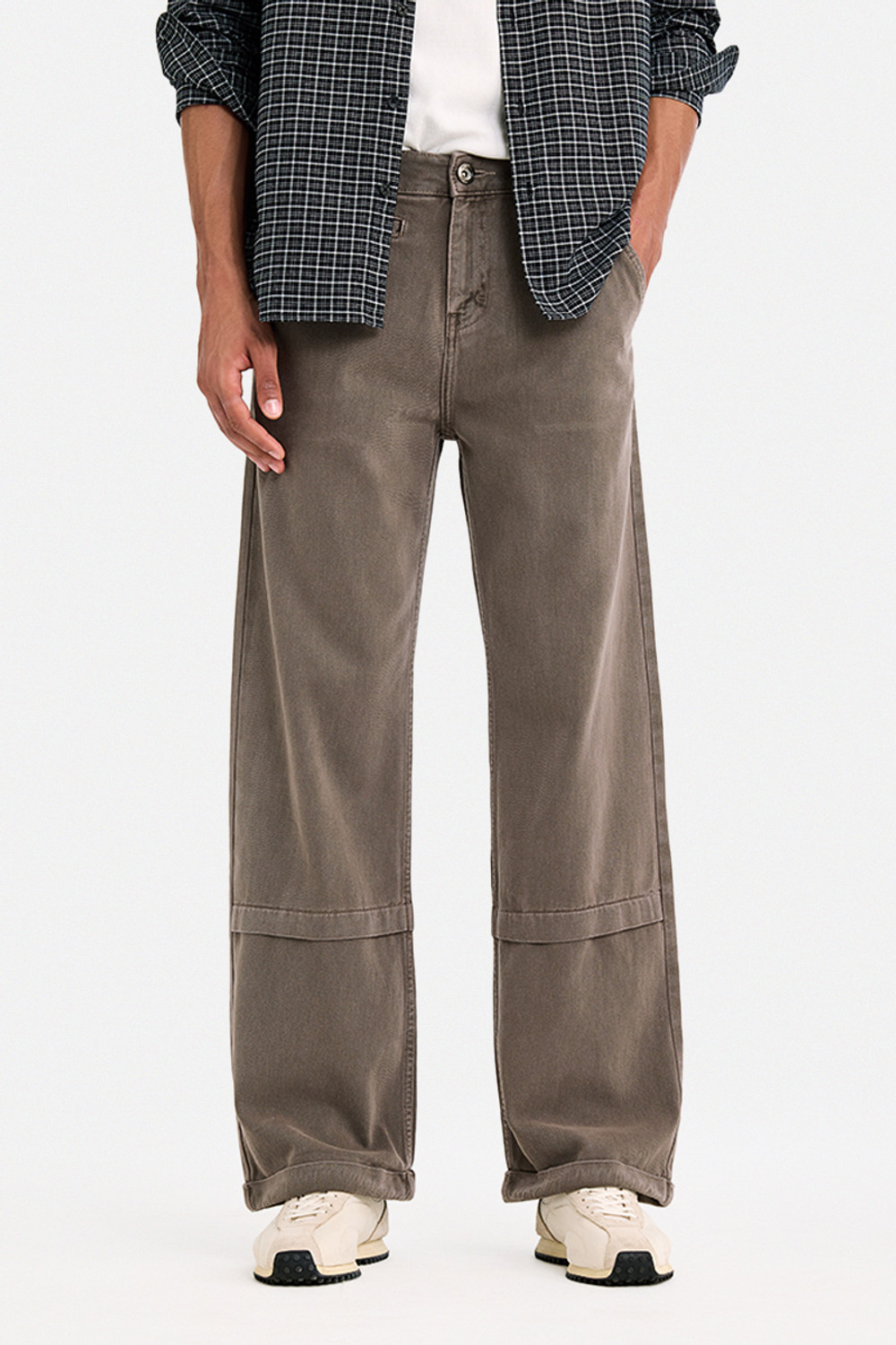 Snitch Men Loose Fit Mid Rise Brown Jeans - Image 1