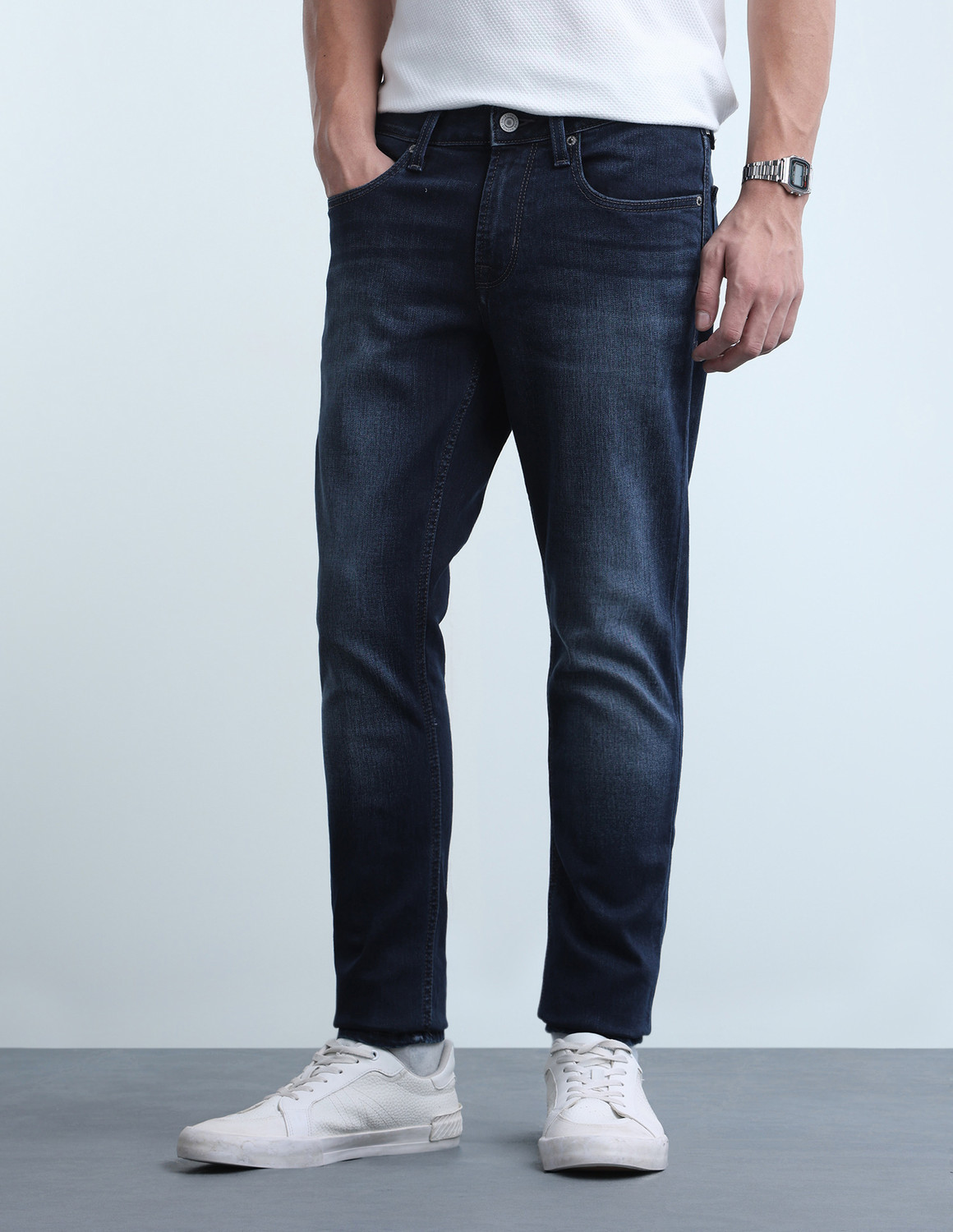 Image of FLYING MACHINE Men Slim Mid Rise Blue Jeans