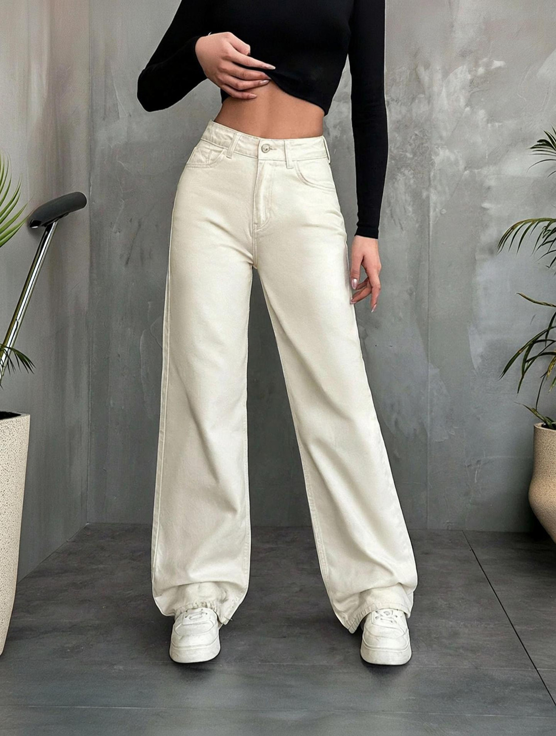 Image of VIBESTA Women Regular Mid Rise Beige Jeans