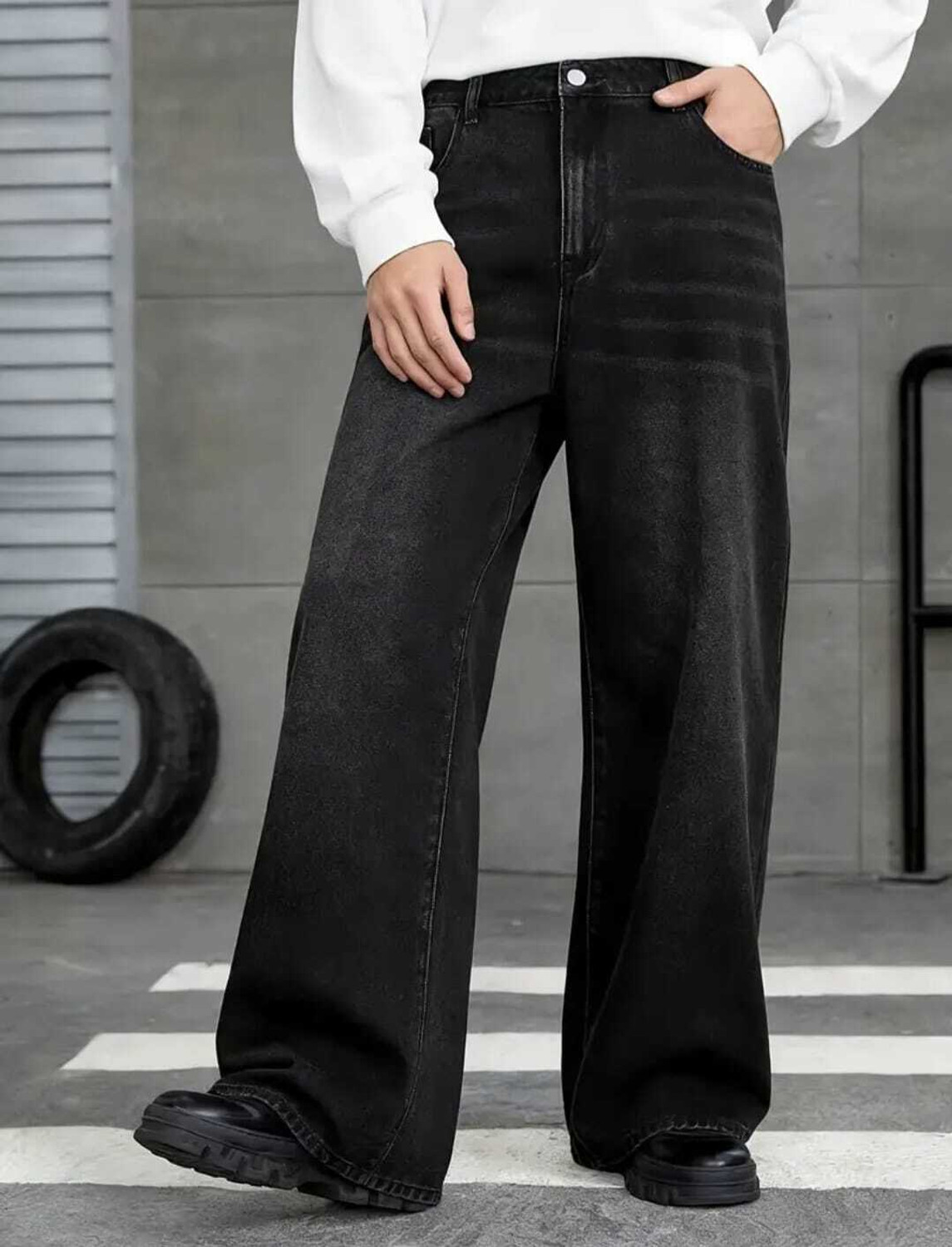 HUNTER & HAYES Men Baggy Fit High Rise Black Jeans - Image 1