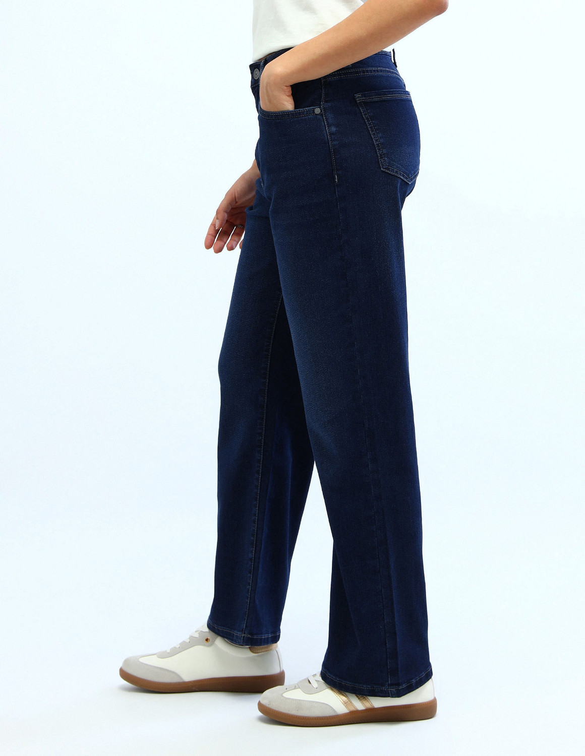 Image of FLYING MACHINE Women Straight Fit High Rise Blue Jeans