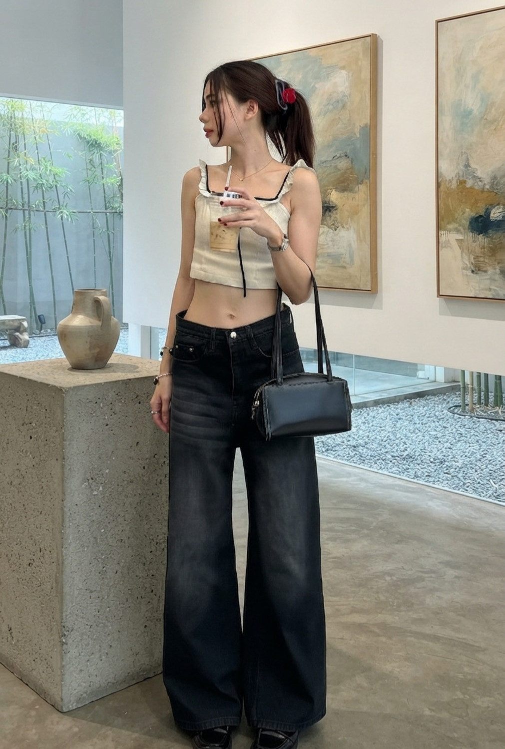 Image of HUNTER & HAYES Women Baggy Fit High Rise Dark Blue Jeans