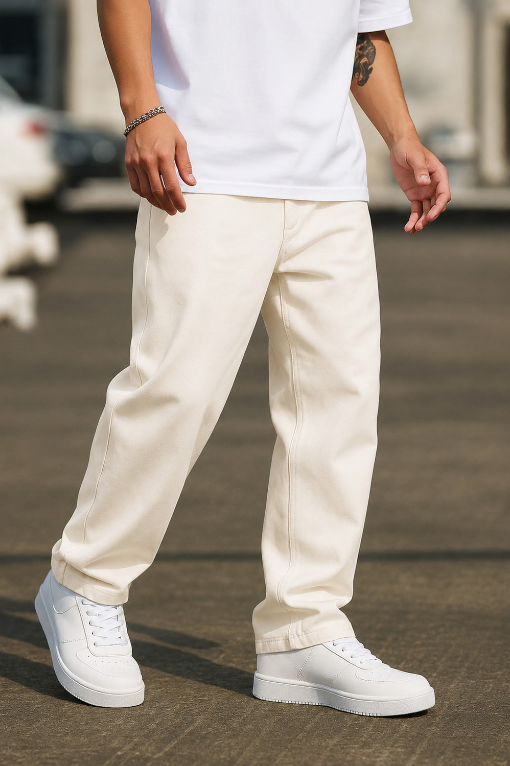 Image of DASHING FIT Men Loose Fit Mid Rise Beige Jeans