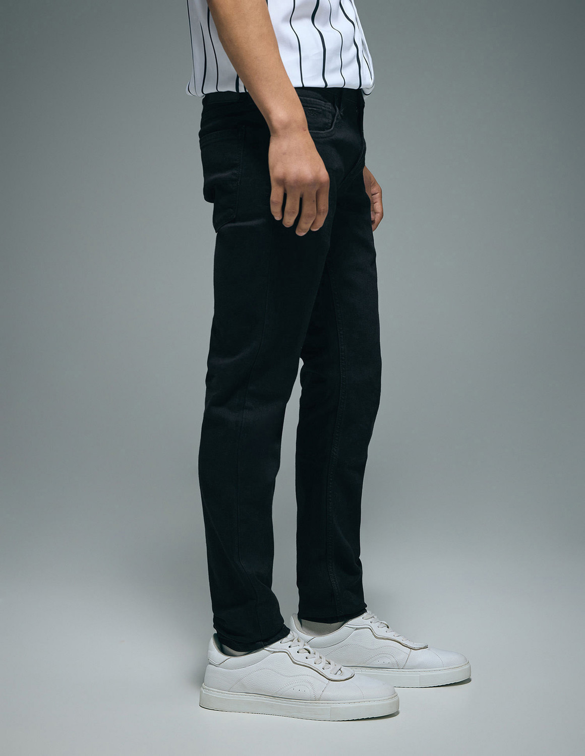 Image of FLYING MACHINE Men Super Skinny Mid Rise Black Jeans