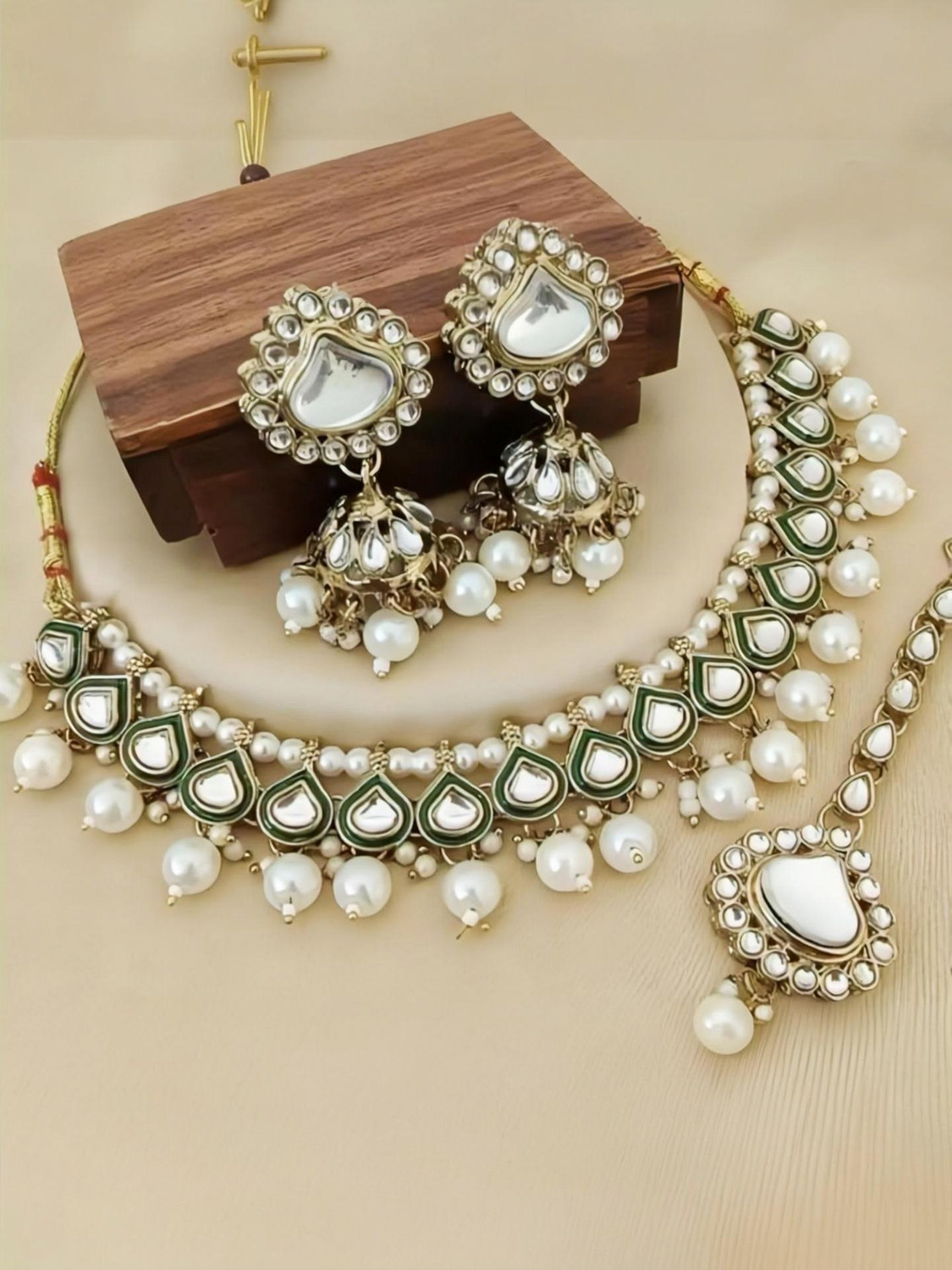 Image of YFJ Alloy Gold-plated White Jewel Set (Pack of 4)
