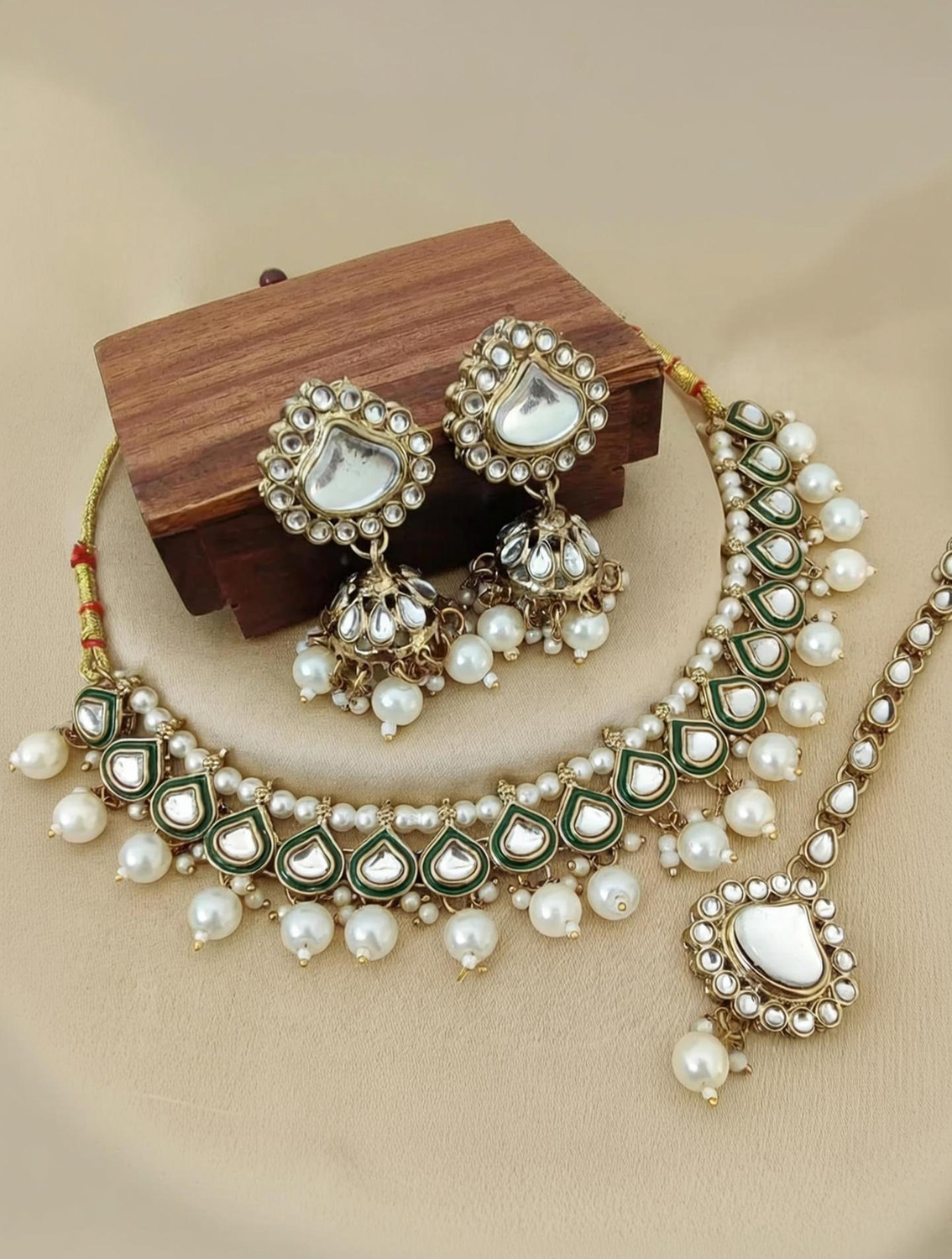 Image of YFJ Alloy Gold-plated White Jewel Set (Pack of 4)