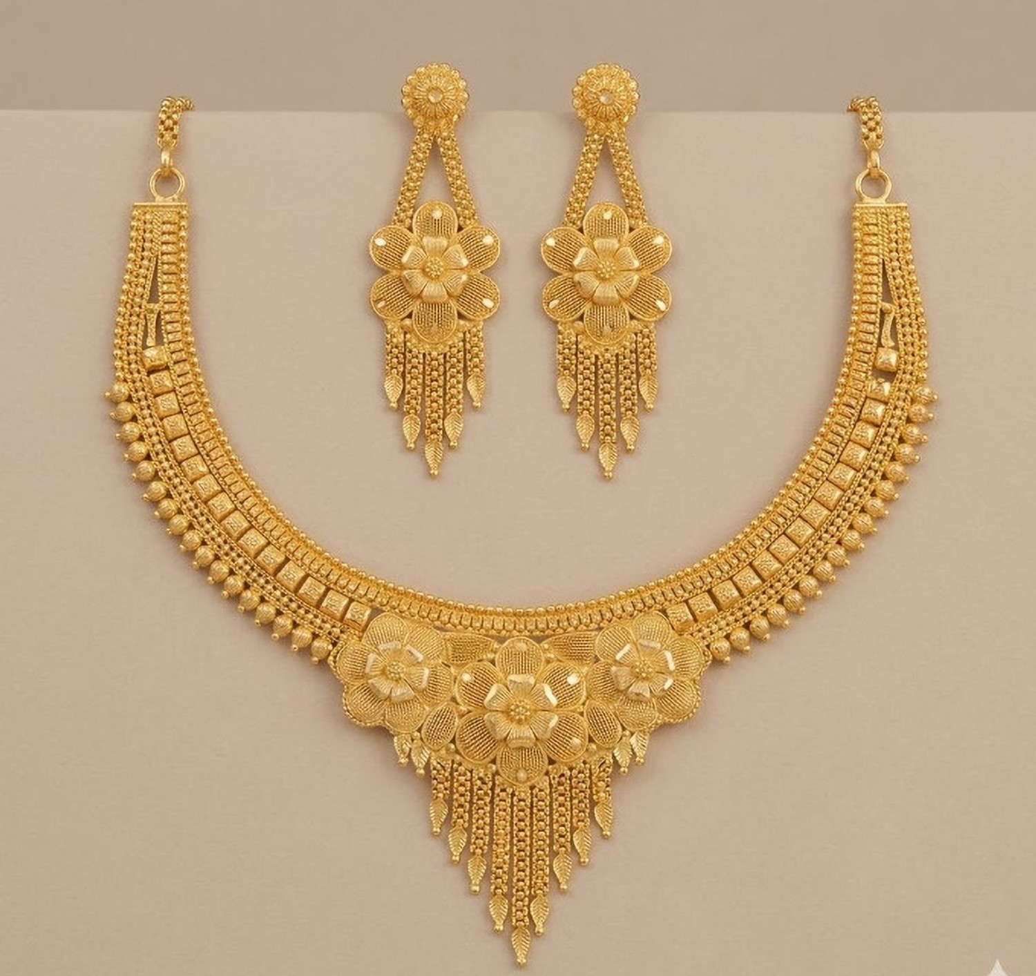 Image of SRN STORE Brass Gold Jewel Set (Pack of 1)