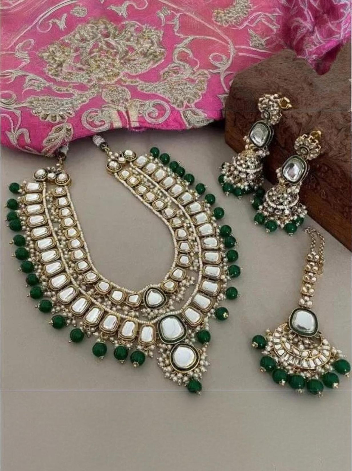 Image of YFJ Alloy Gold-plated White Jewel Set (Pack of 4)