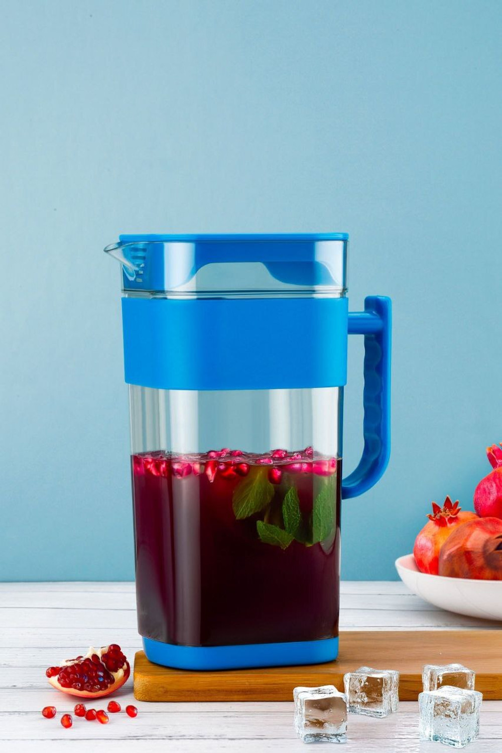 Image of DARK CLOUD 2.1 L Plastic Water Jug