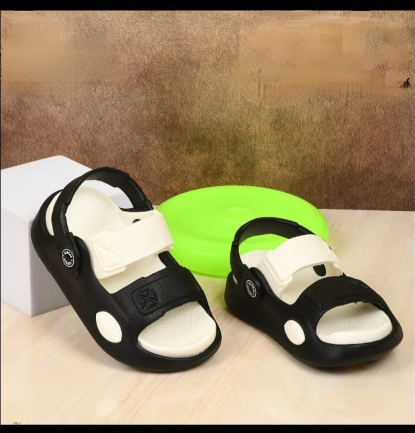 Image of Rizona Goofy Sling Back Clogs For Boys & Girls (Beige , 2.5-3 Years)