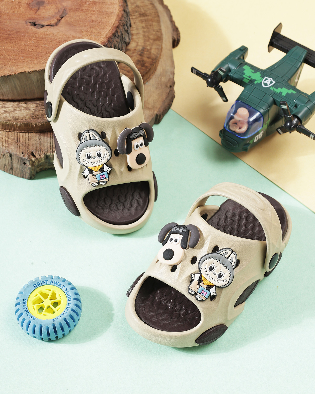 Image of Rizona Goofy Sling Back Clogs For Boys & Girls (Beige , 2.5-3 Years)