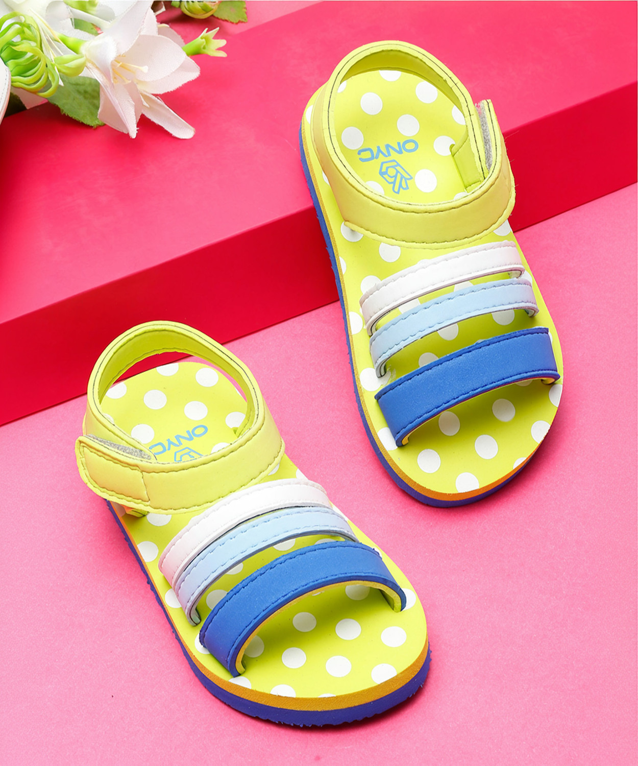 Image of Well Wear Velcro Strappy Sandals For Girls (Black , 7-8 Years)