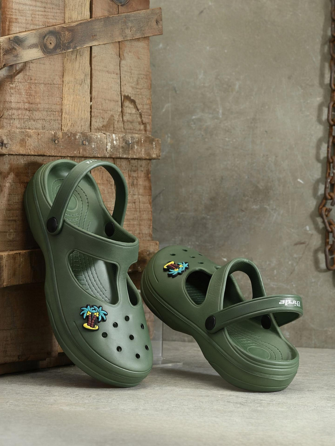 Image of Birde Buckle Clogs For Girls (Light Green , 9-10 Years)
