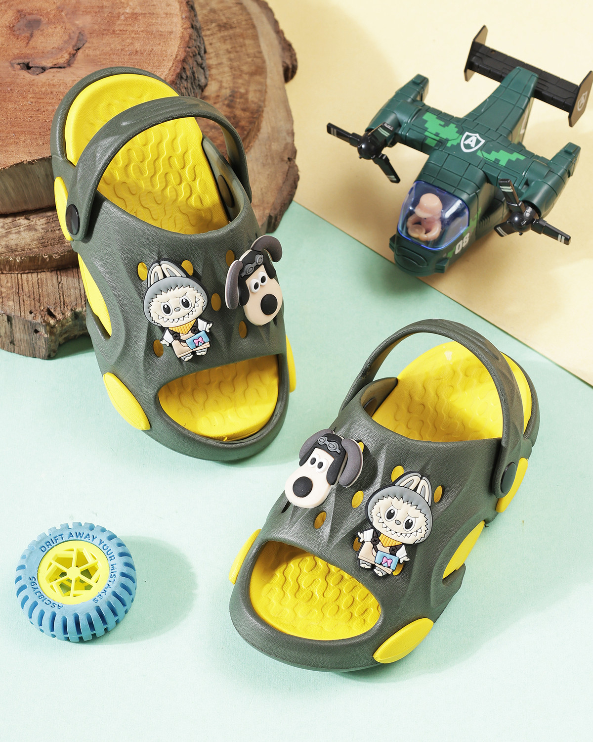 Image of Rizona Goofy Sling Back Clogs For Boys & Girls (Beige , 2.5-3 Years)