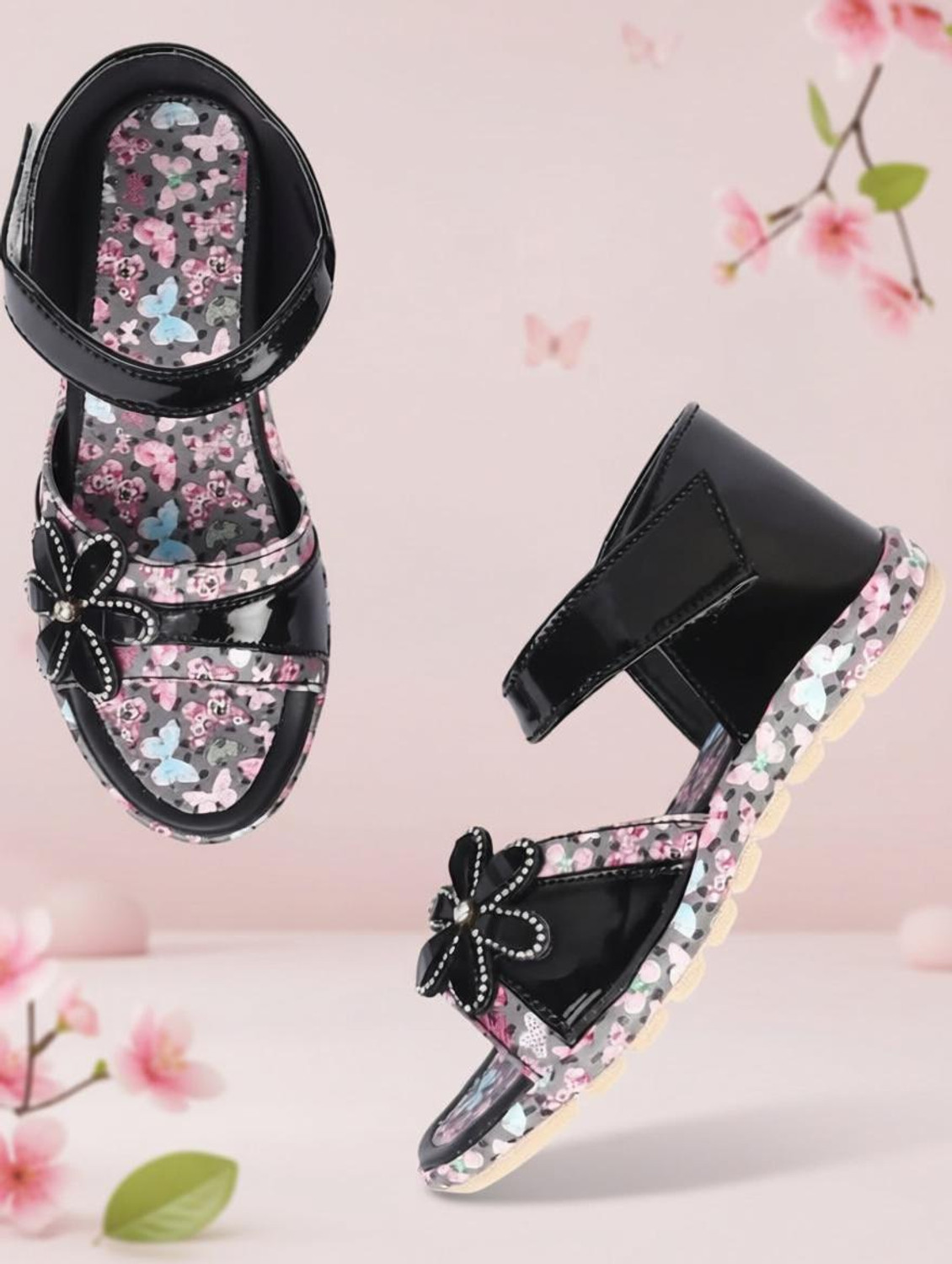 Image of Well Wear Velcro Strappy Sandals For Girls (Black , 7-8 Years)