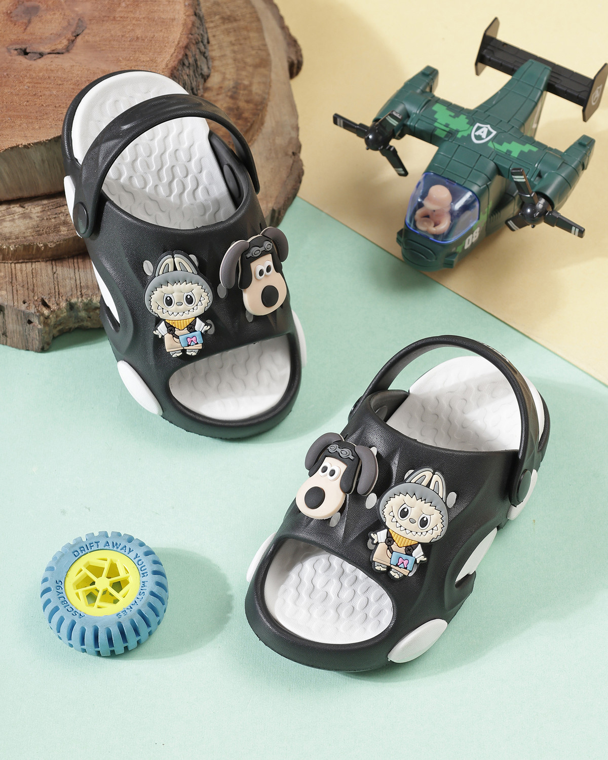 Image of Rizona Goofy Sling Back Clogs For Boys & Girls (Beige , 2.5-3 Years)