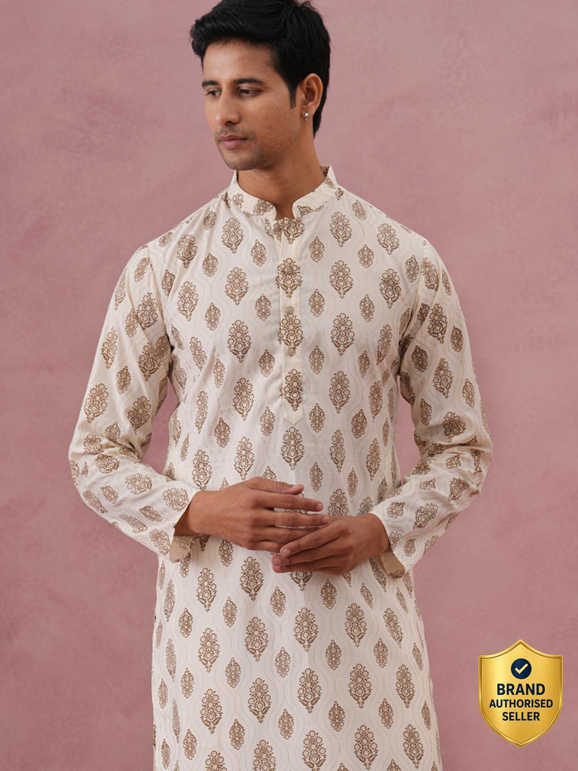 Image of Jompers Embroidered Silk Blend Straight Kurta for Men (Green)