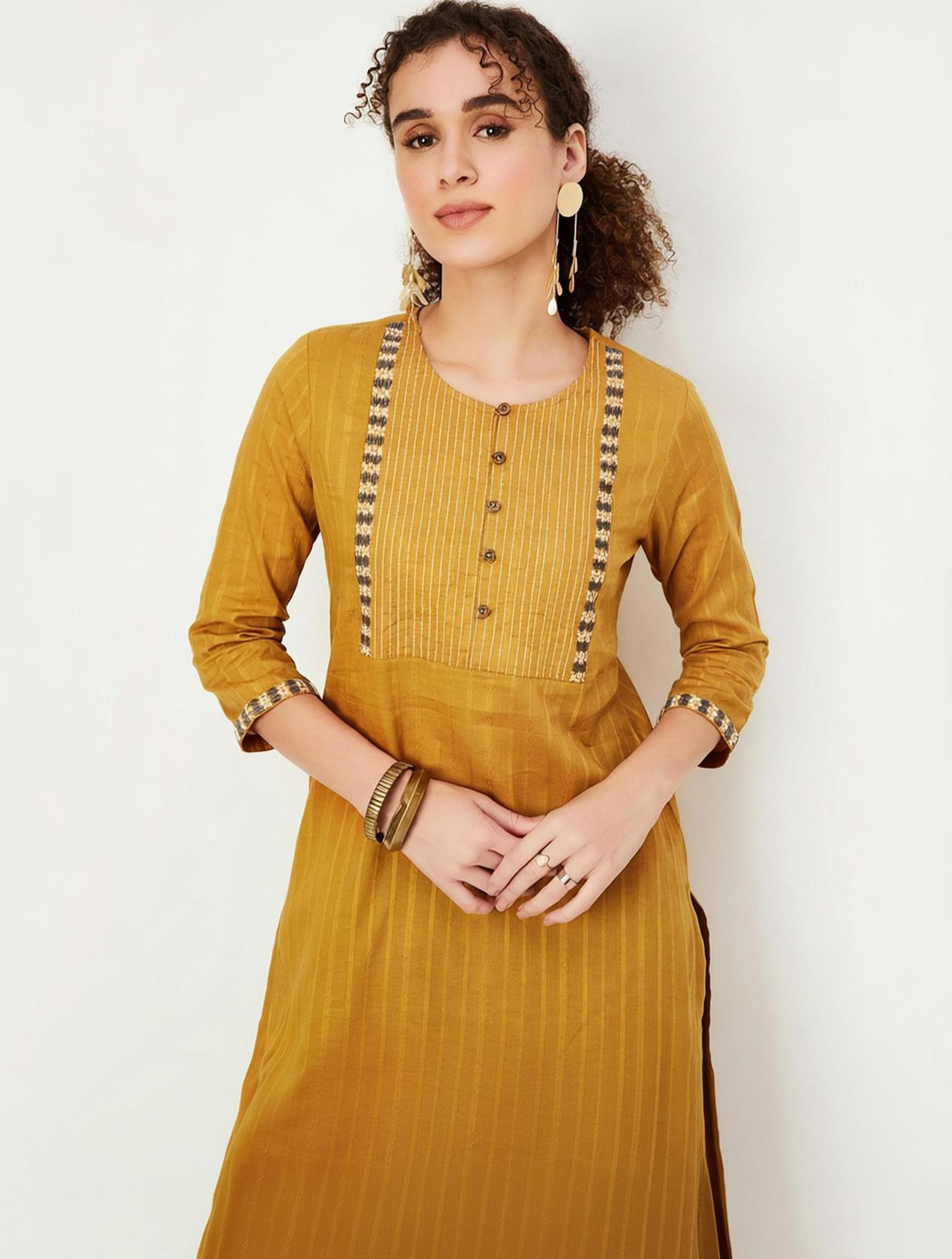 Image of MIRCHI FASHION Embroidered Viscose Rayon Straight Kurta for Women (Black)