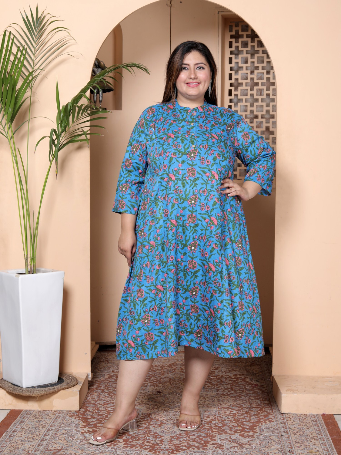 Image of Peachy Robes Printed Viscose Rayon Straight Kurta for Women (Black)