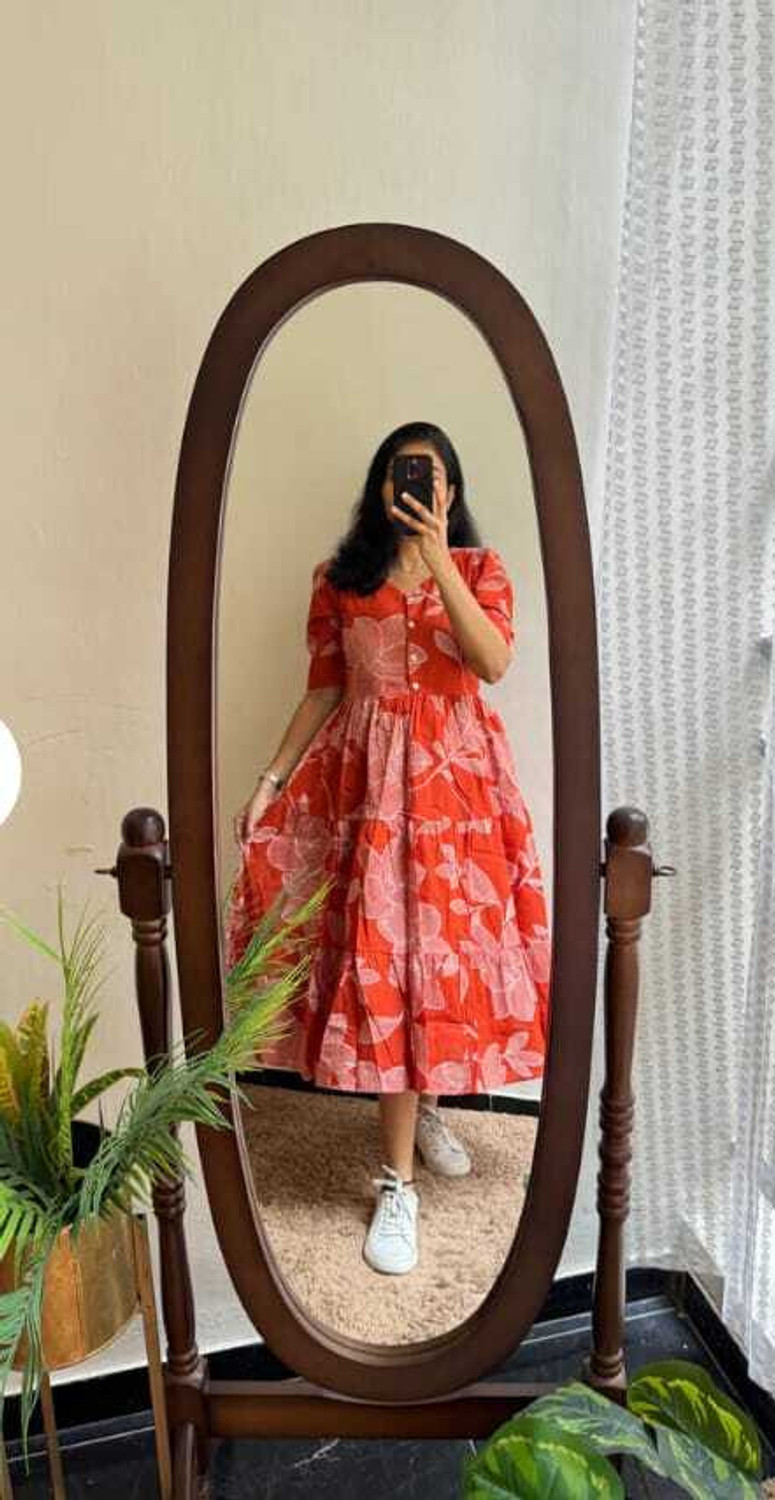 Image of VCJ Floral Print Pure Cotton Flared Kurta for Women (Red)