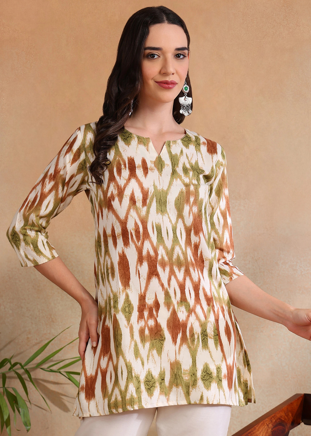 Image of Adab chikan handicraft Self Design Chanderi A-line Kurta for Women (Green)
