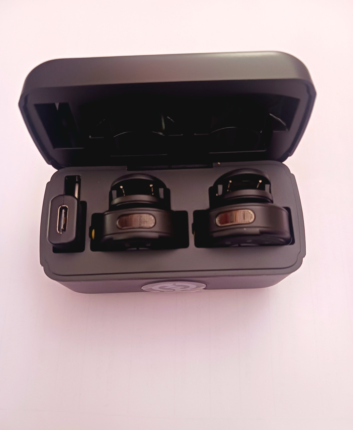 Image of HOLLYLAND Lark M2 Wireless Lavalier Microphone C Port (Black)