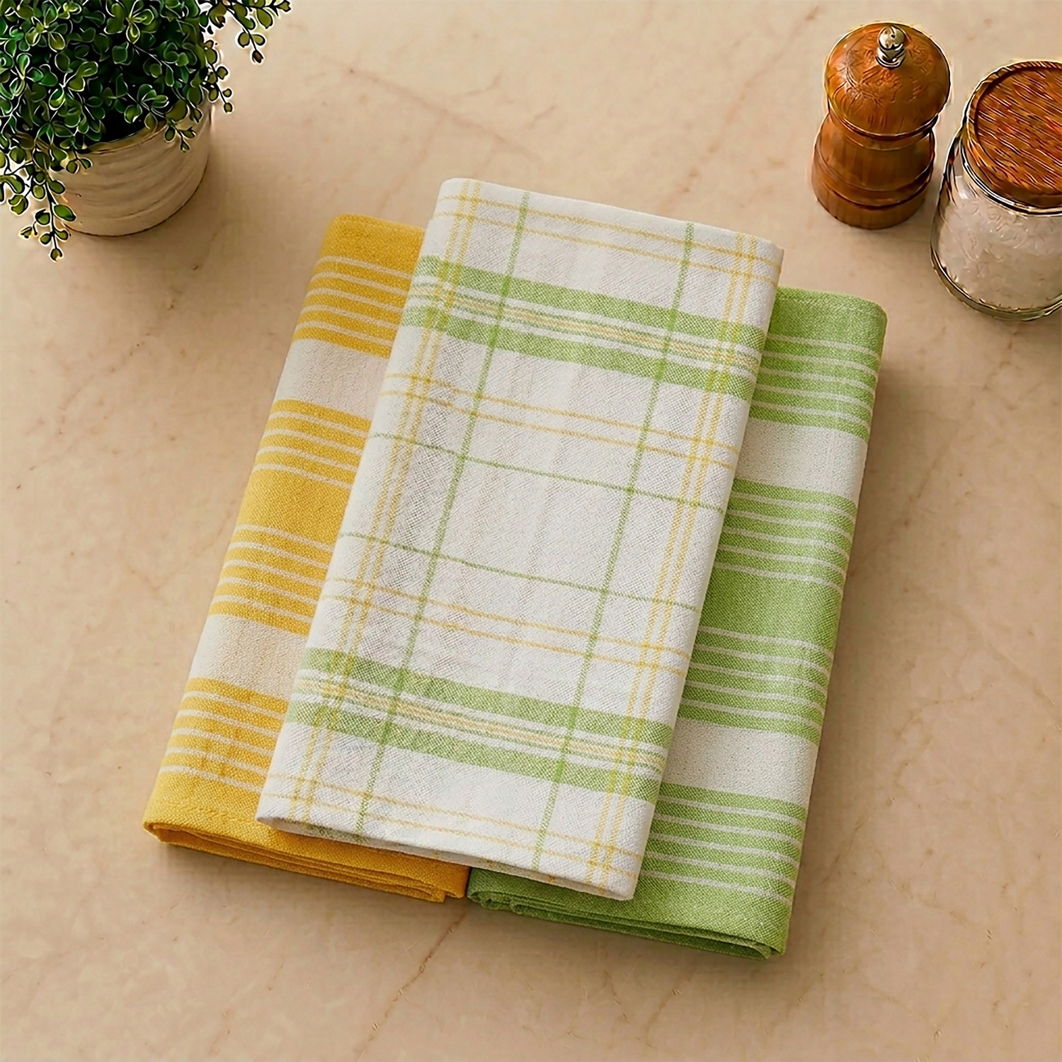 Image of Liora Ultra-Soft Premium Tissue Paper Napkins | 1 Ply | 100 Pulls | Pack Of 1 | White Paper Napkins