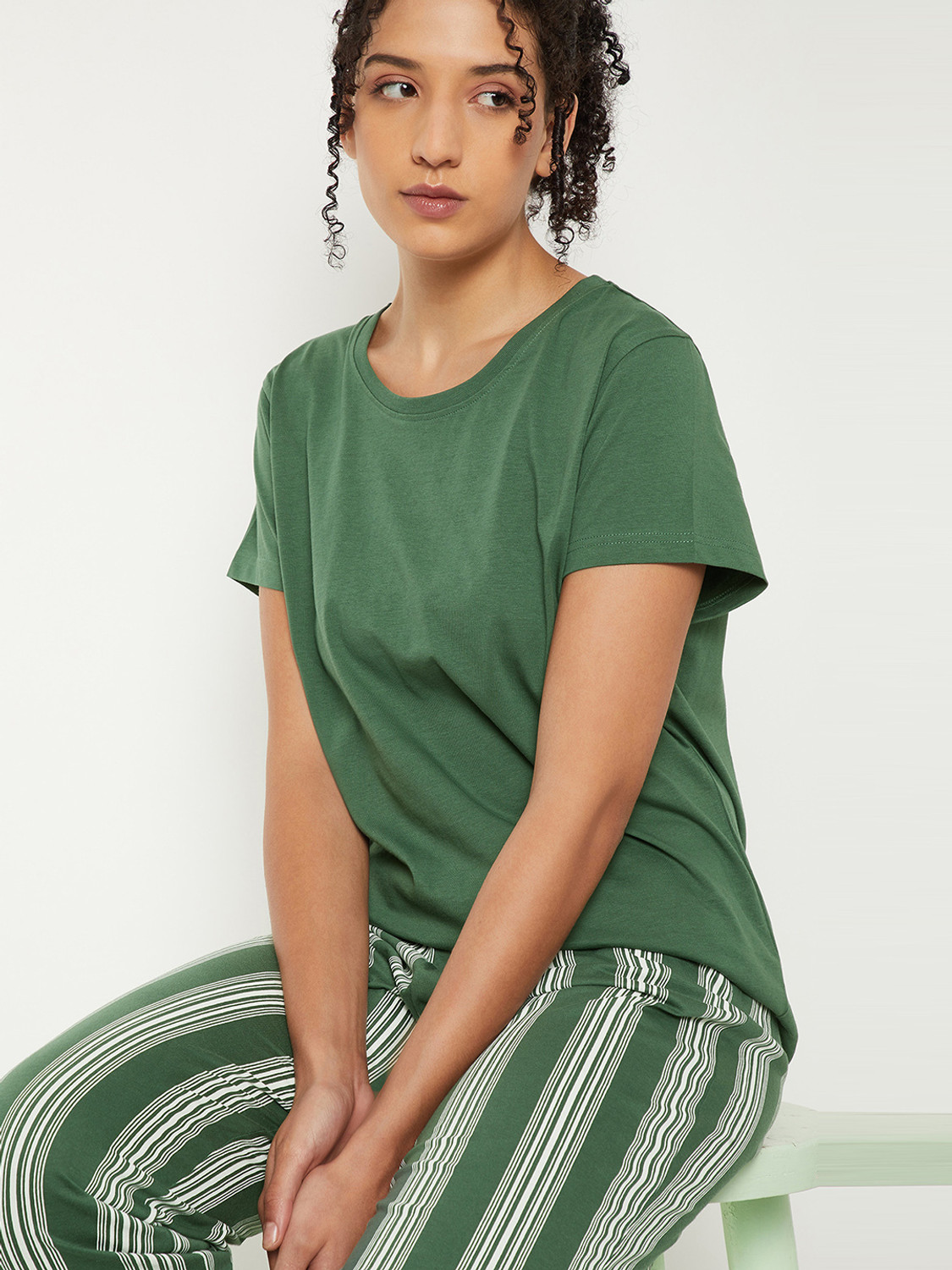 Image of MAX Women Top & Pyjama Set Green Printed