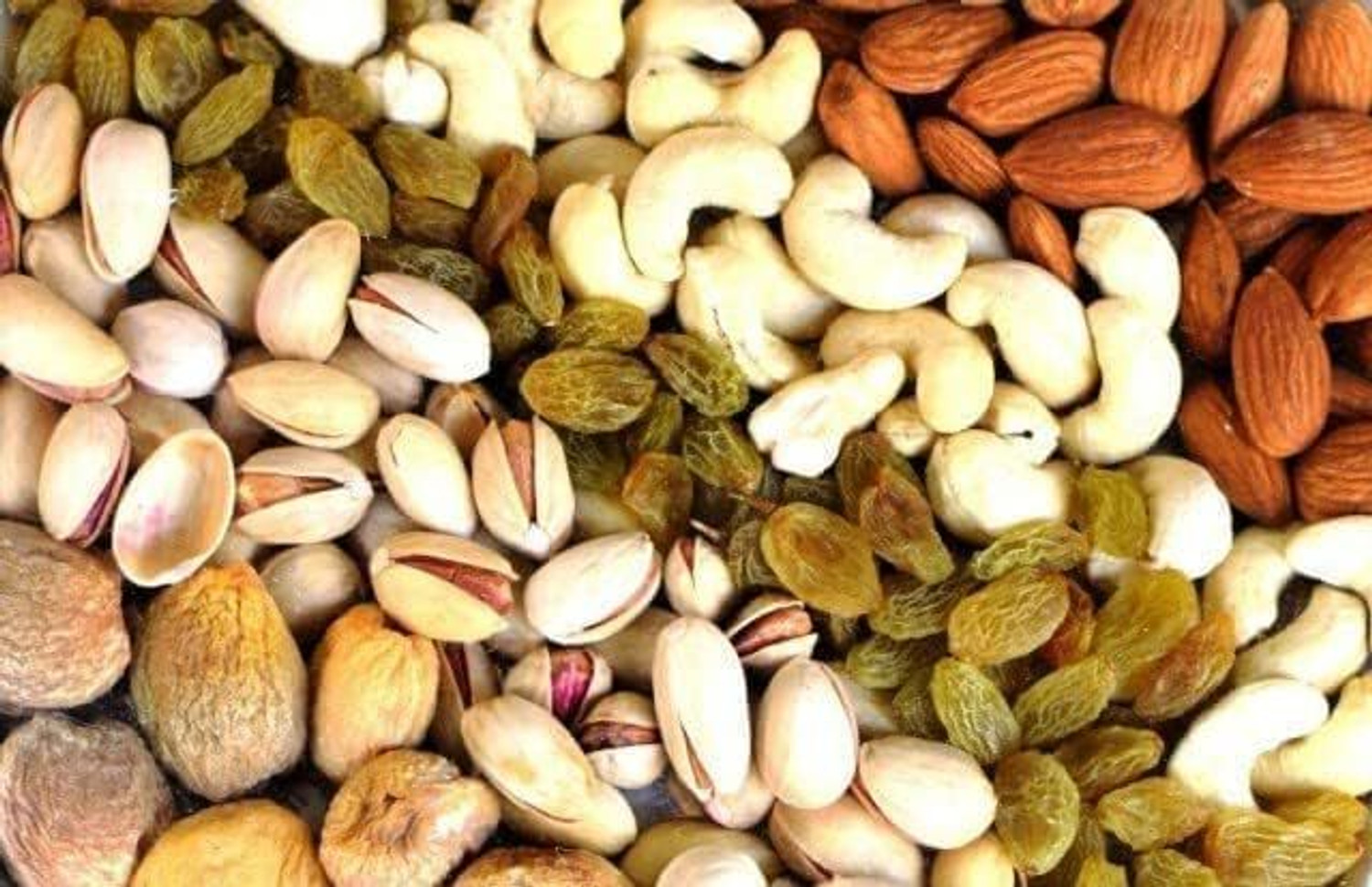Image of Marwar Bites Premium Mixed Dry Fruits Crunchy Snack for All Ages Gifting Almonds, Apricots, Cashews, Dates, Figs, Pistachios, Raisins, Walnuts (1 x 500 g)