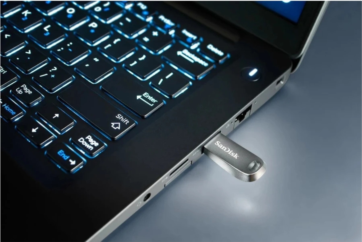 Image of SanDisk SDCZ74-256-135 256 GB Pen Drive Compatible with Laptop, Television, Desktop Computer USB 3.1 Metal Case (Silver)