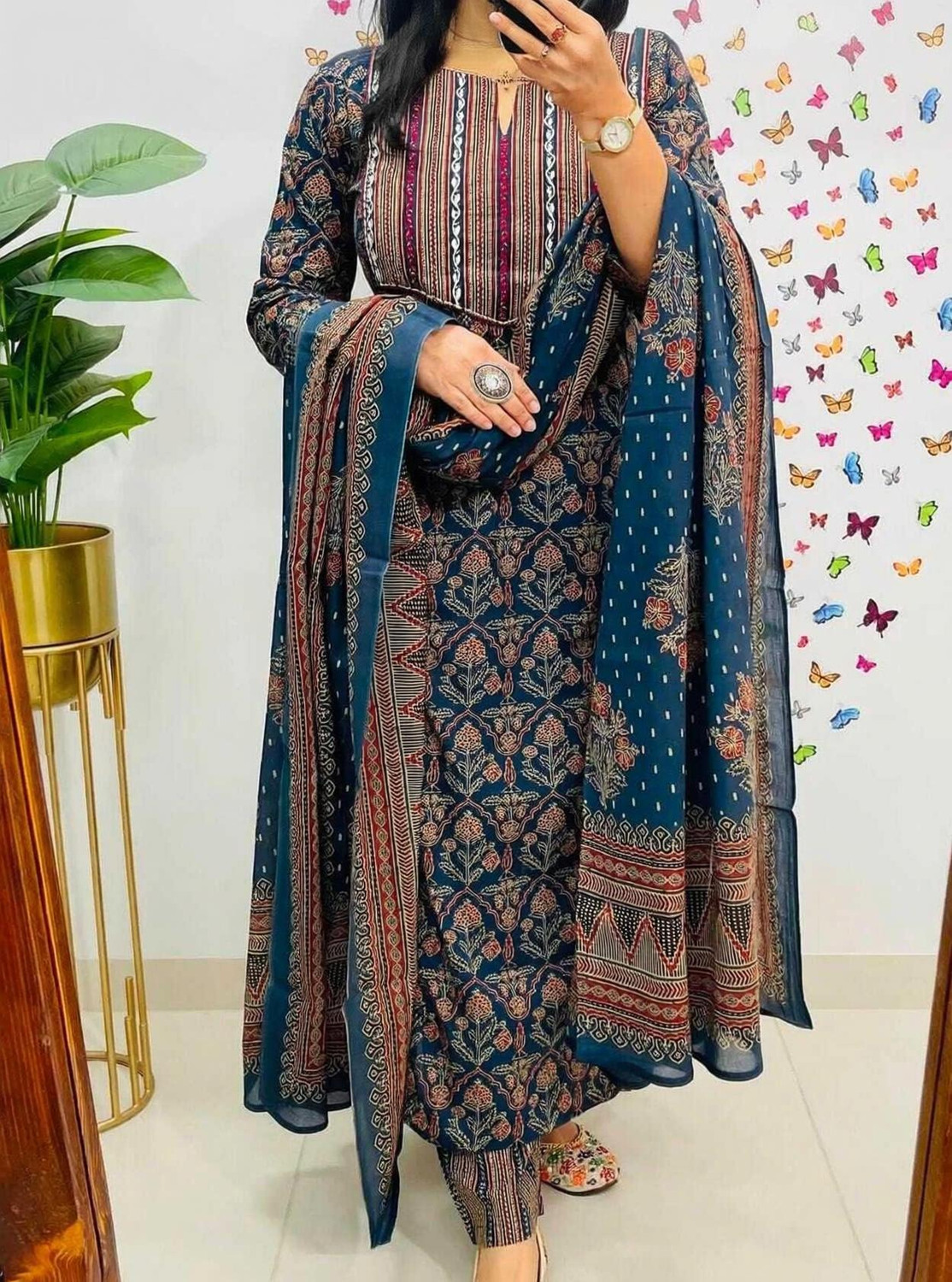 Image of HOUSE OF CLOTHES Women Pure Cotton Kurta Pant Dupatta Set