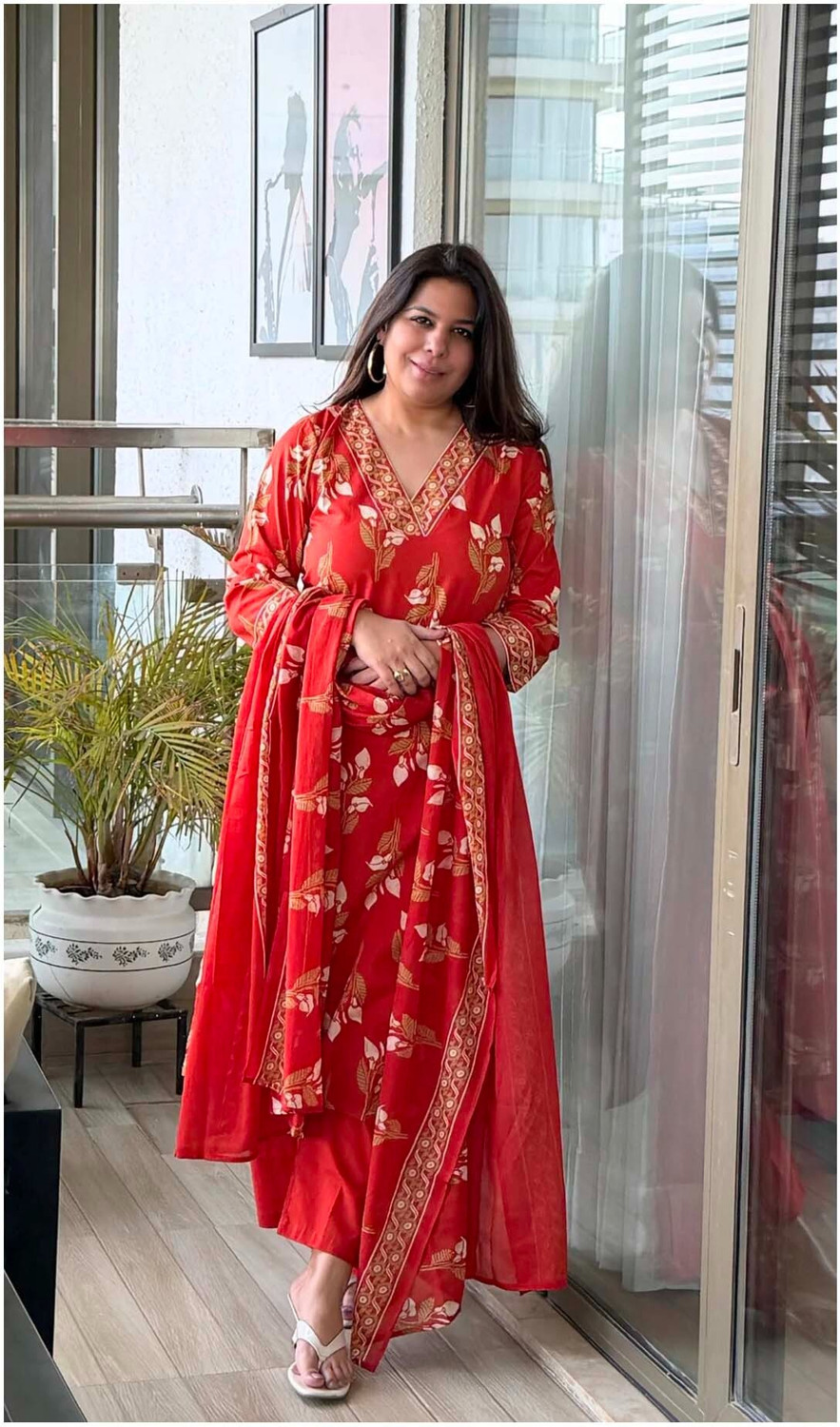 Image of SUJAMAI CREATION Women Cotton Rayon Kurti Pant Dupatta Set