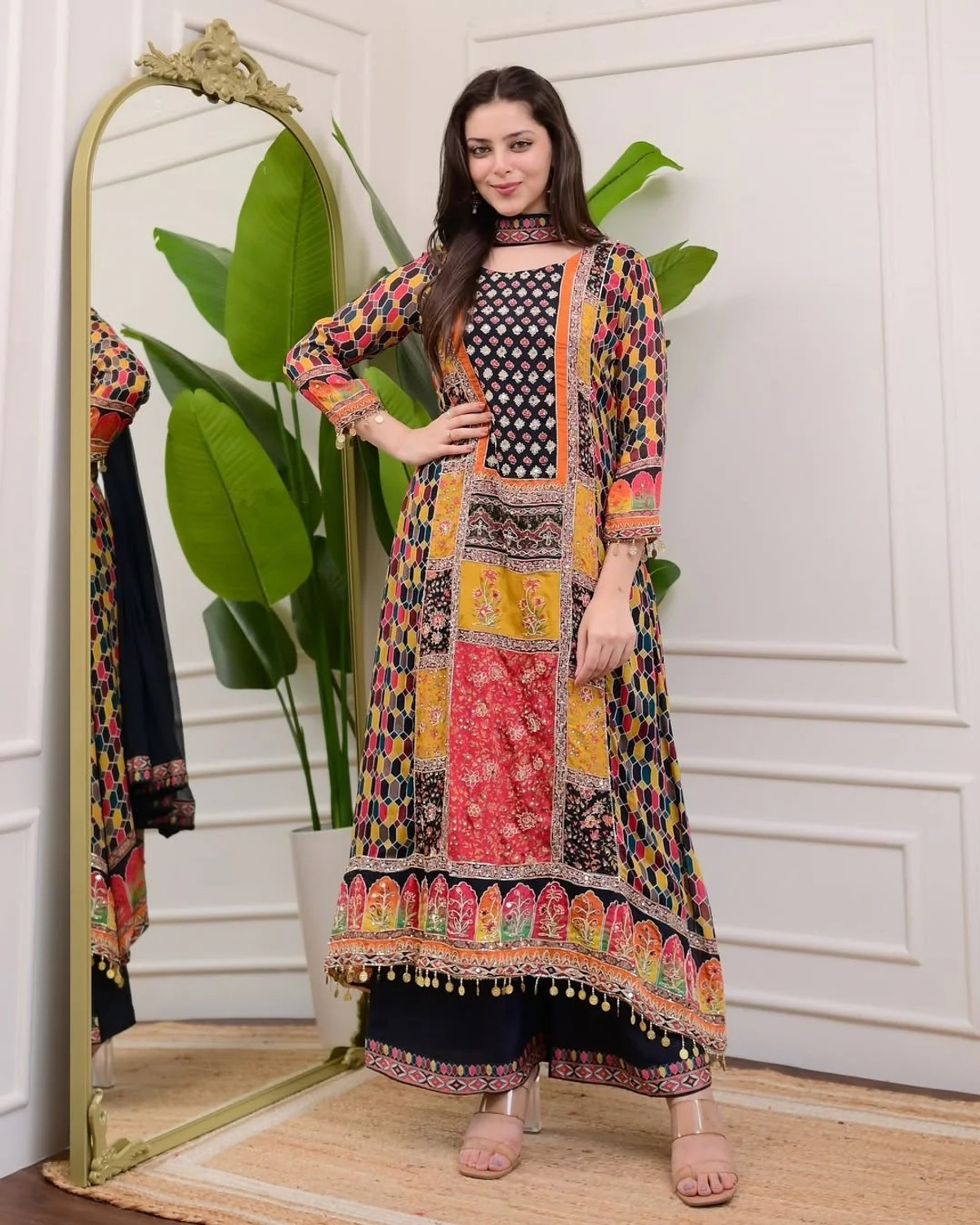 Image of GOKUL NX Printed Kurta, Trouser /Pant & Dupatta Set