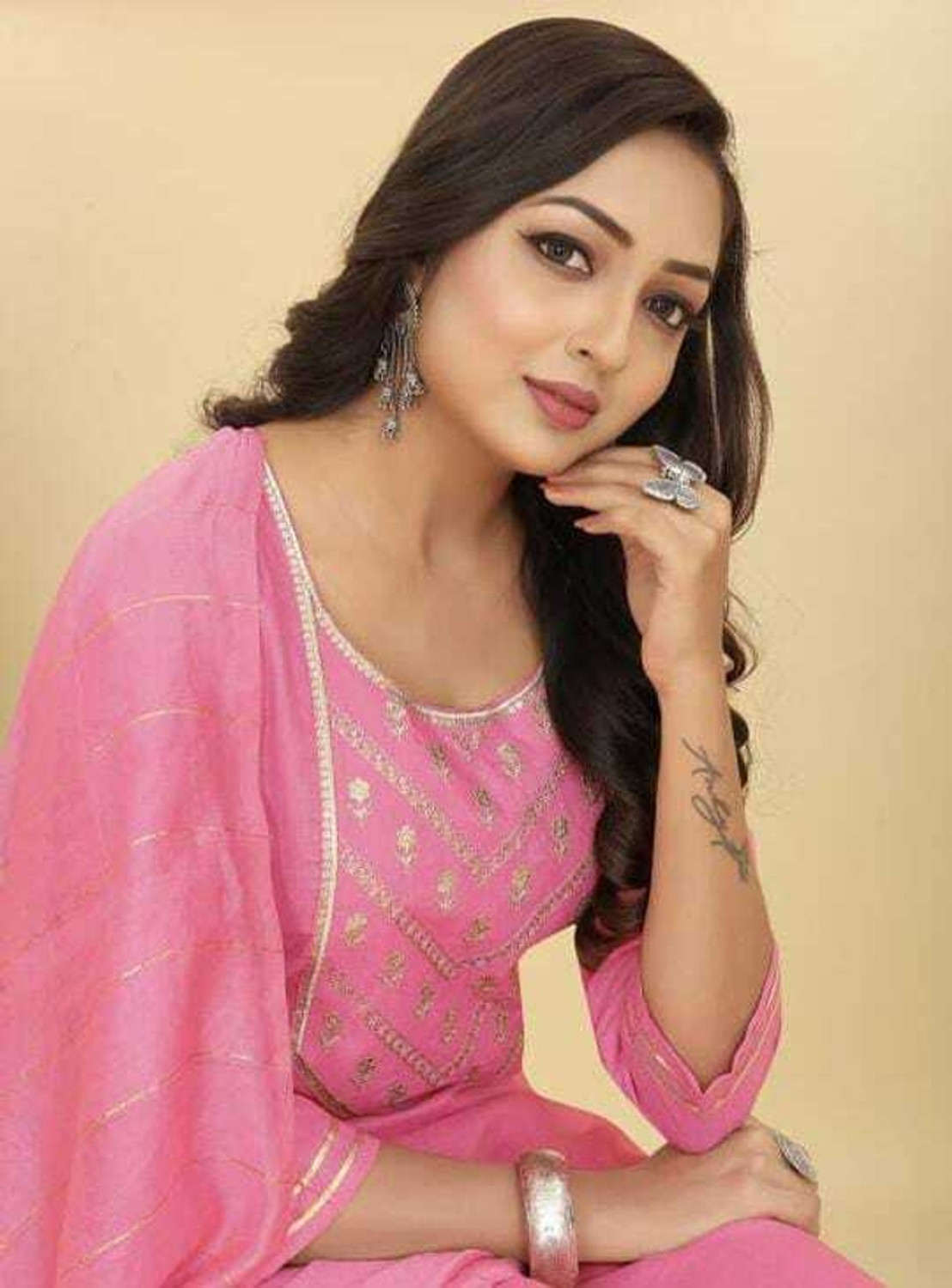 Image of Mariyam enterprises Pink-SuitSet Embroidered Kurta, Trouser /Pant & Dupatta Set