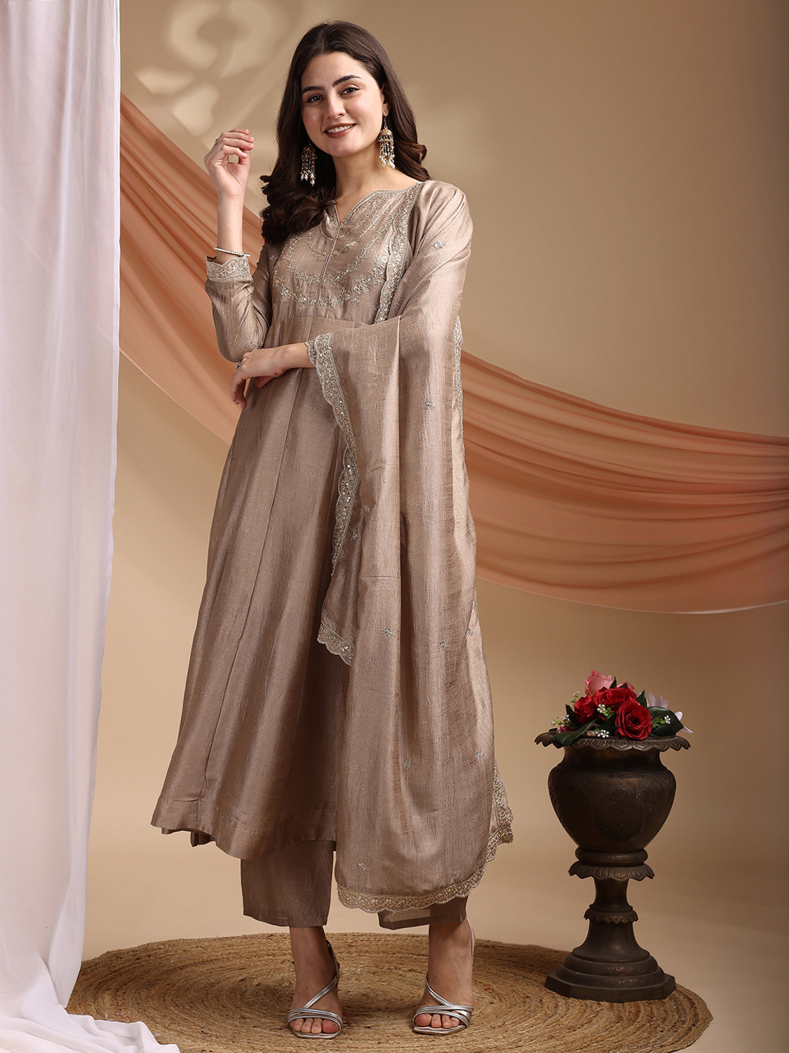 Nidhikishan Silk Blend Kurta Pant Dupatta Set - Image 1