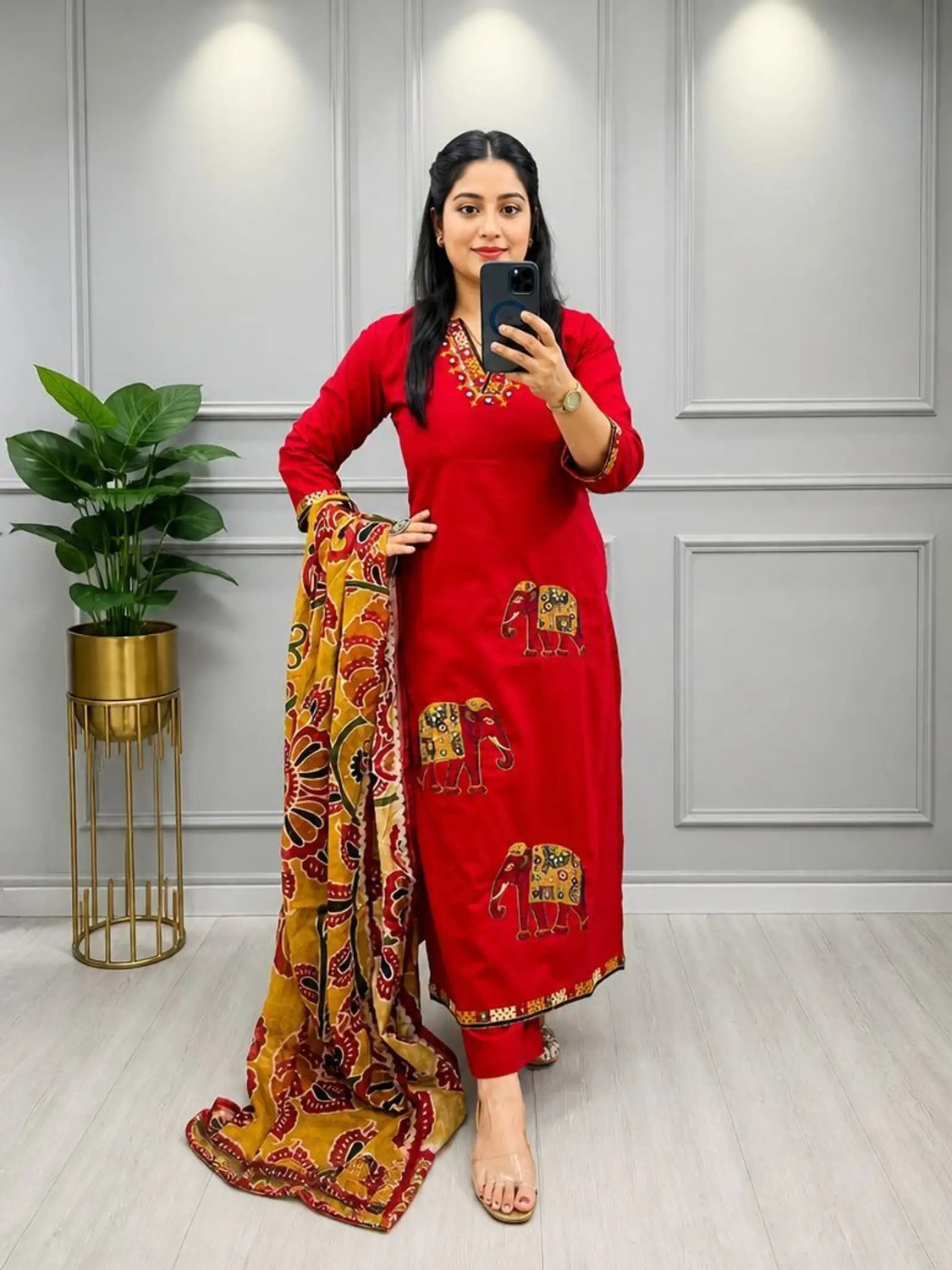 Vatudi Fashion Women Kurta Pant Dupatta Set