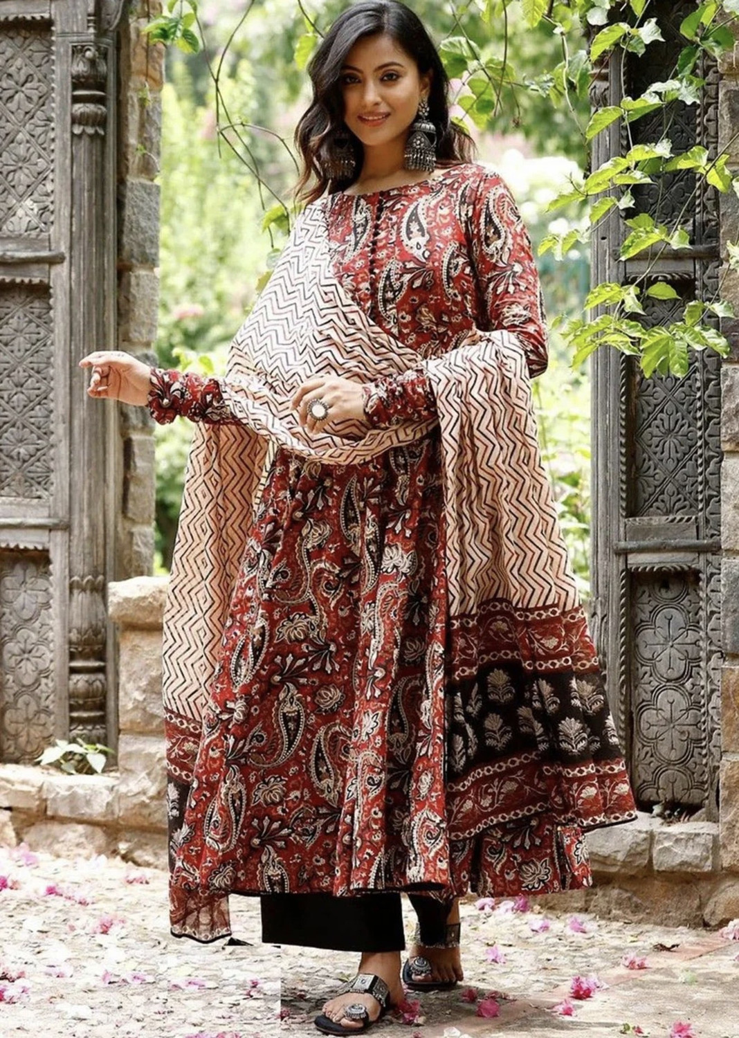 Image of NEW STYLISH Floral Print Kurta, Trouser /Pant & Dupatta Set