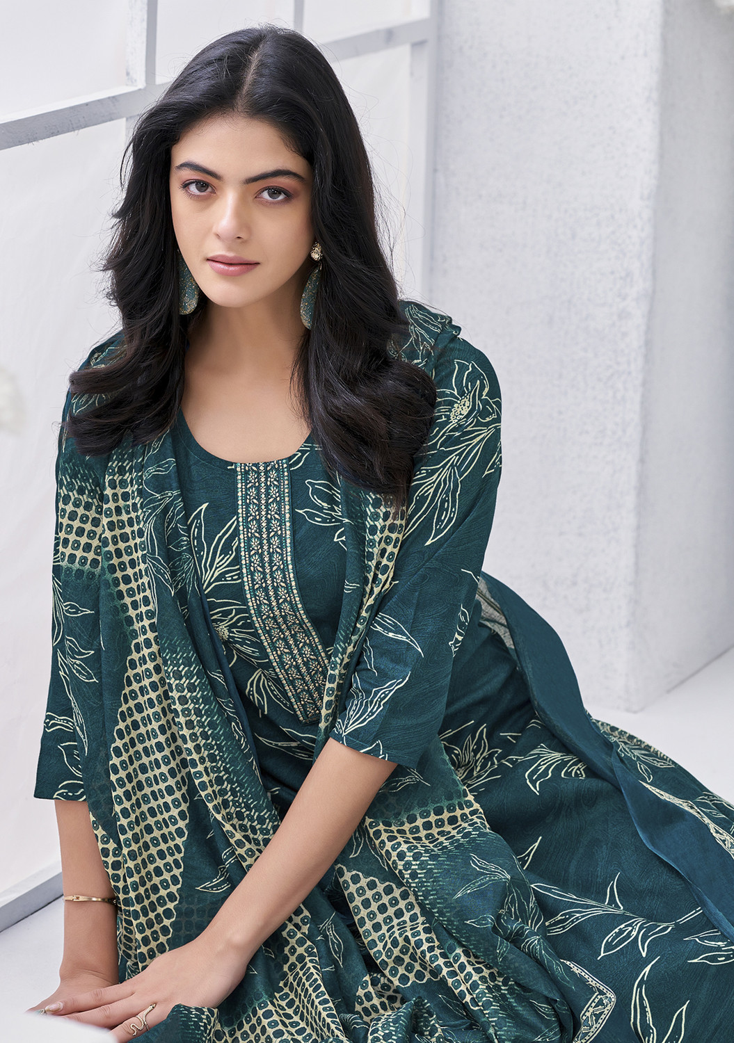 Image of Arayna Women Pure Cotton Kurta Palazzo Dupatta Set