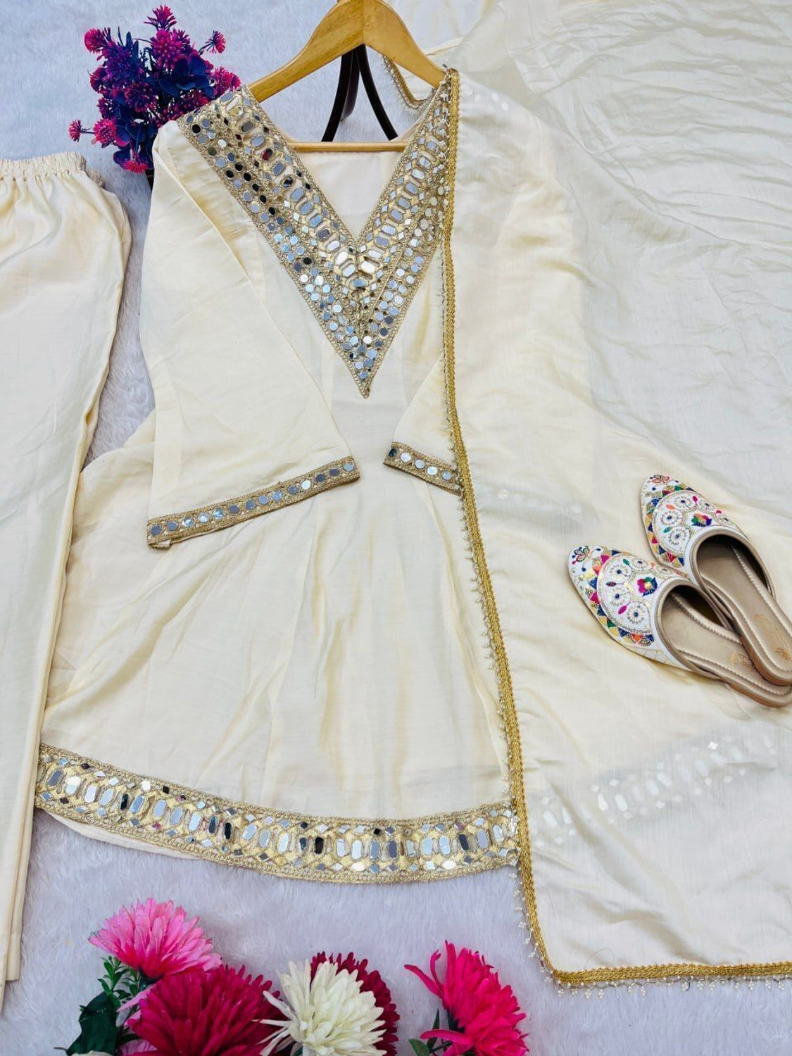 Image of SELLBOX Salwar Kurta Dupatta Solid Kurta, Sharara & Dupatta Set